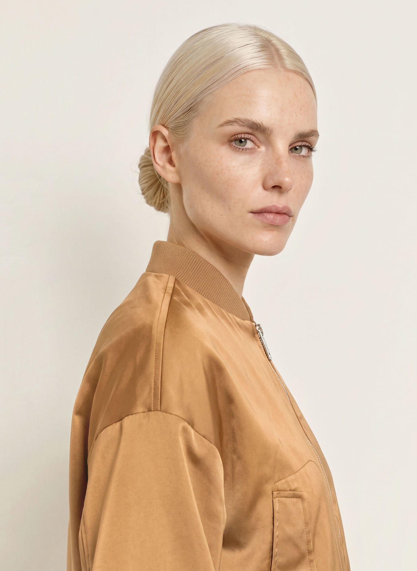 MAX & Co. Satijnen blouson SVELTO: COGNAC