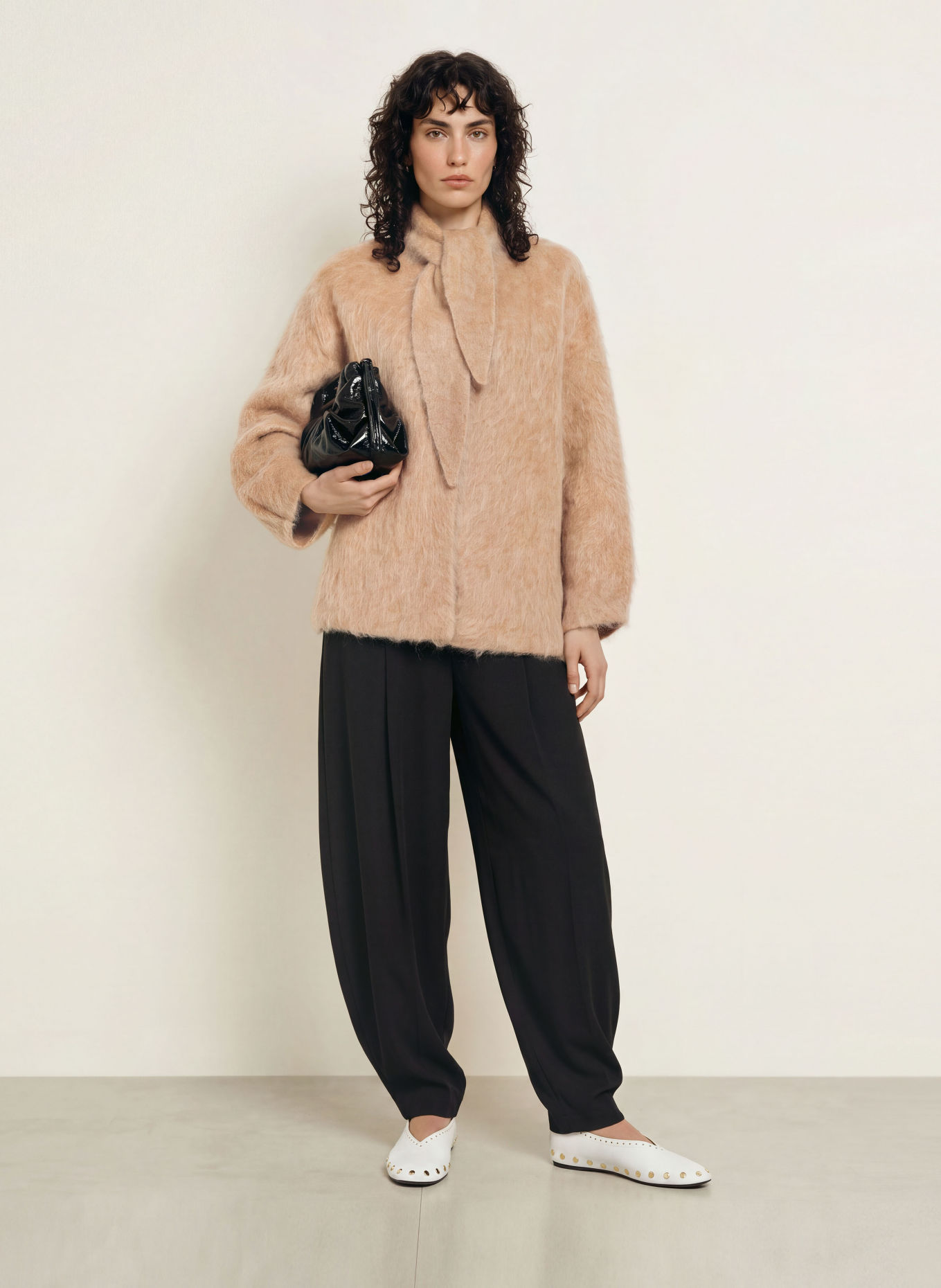 MRS & HUGS Vest met strik en mohair: BEIGE