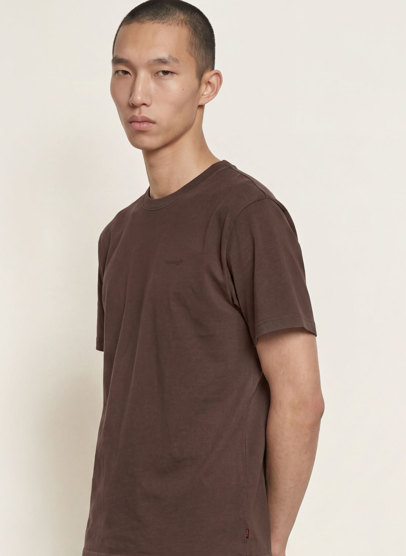 Levi's® Tričko: TMAVĚ HNĚDÁ