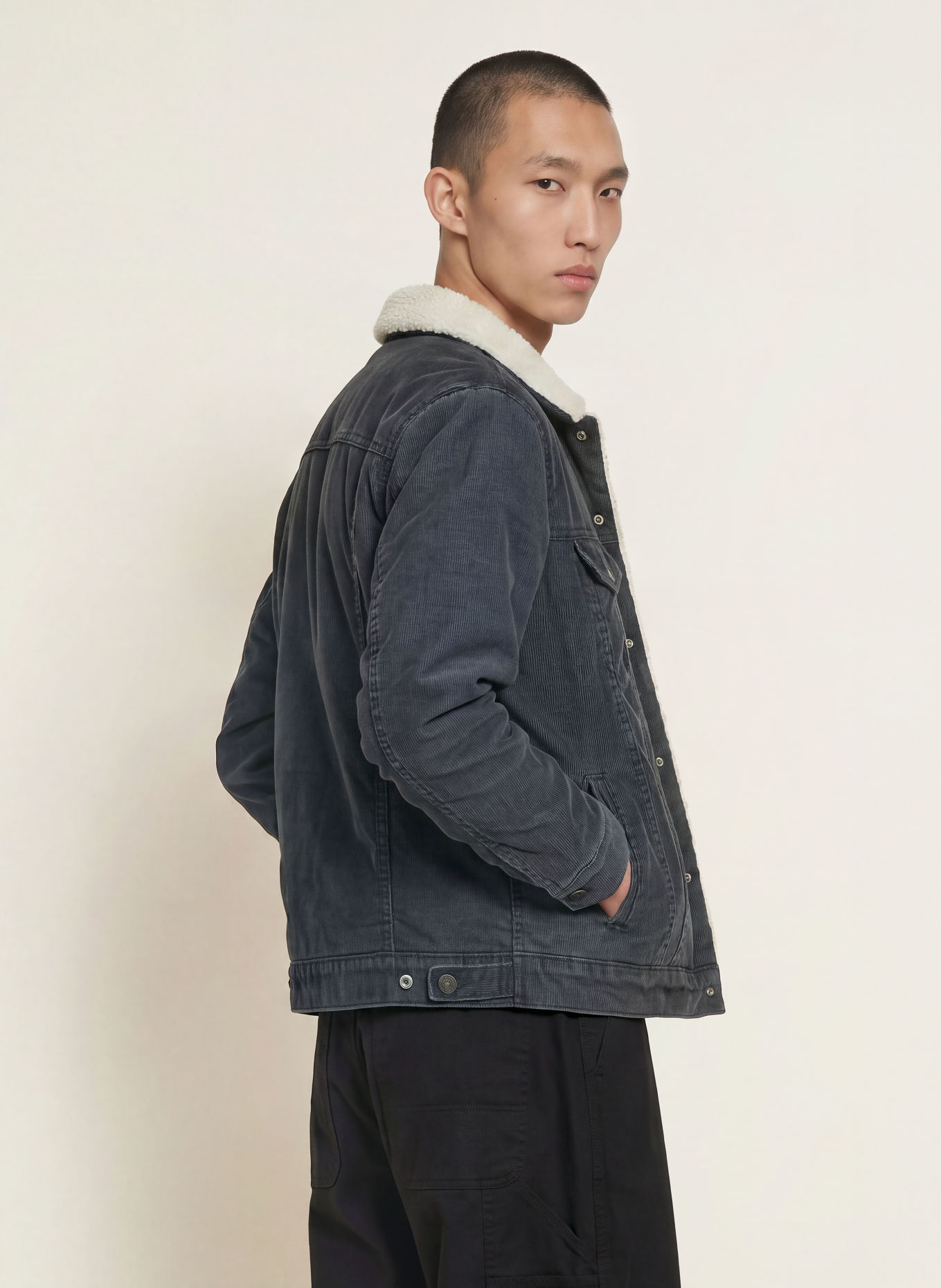 Levi's® Cordjacka: MÖRKGRÅ / GRÄDDE