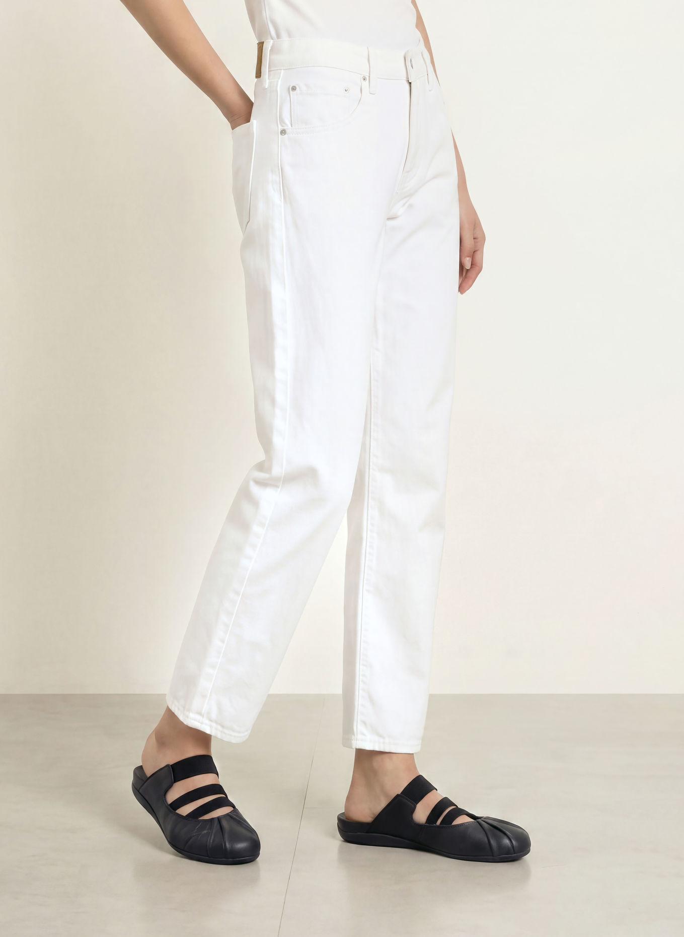 Levi's® Jean Mom LOOSE TAPER: 03 Whites