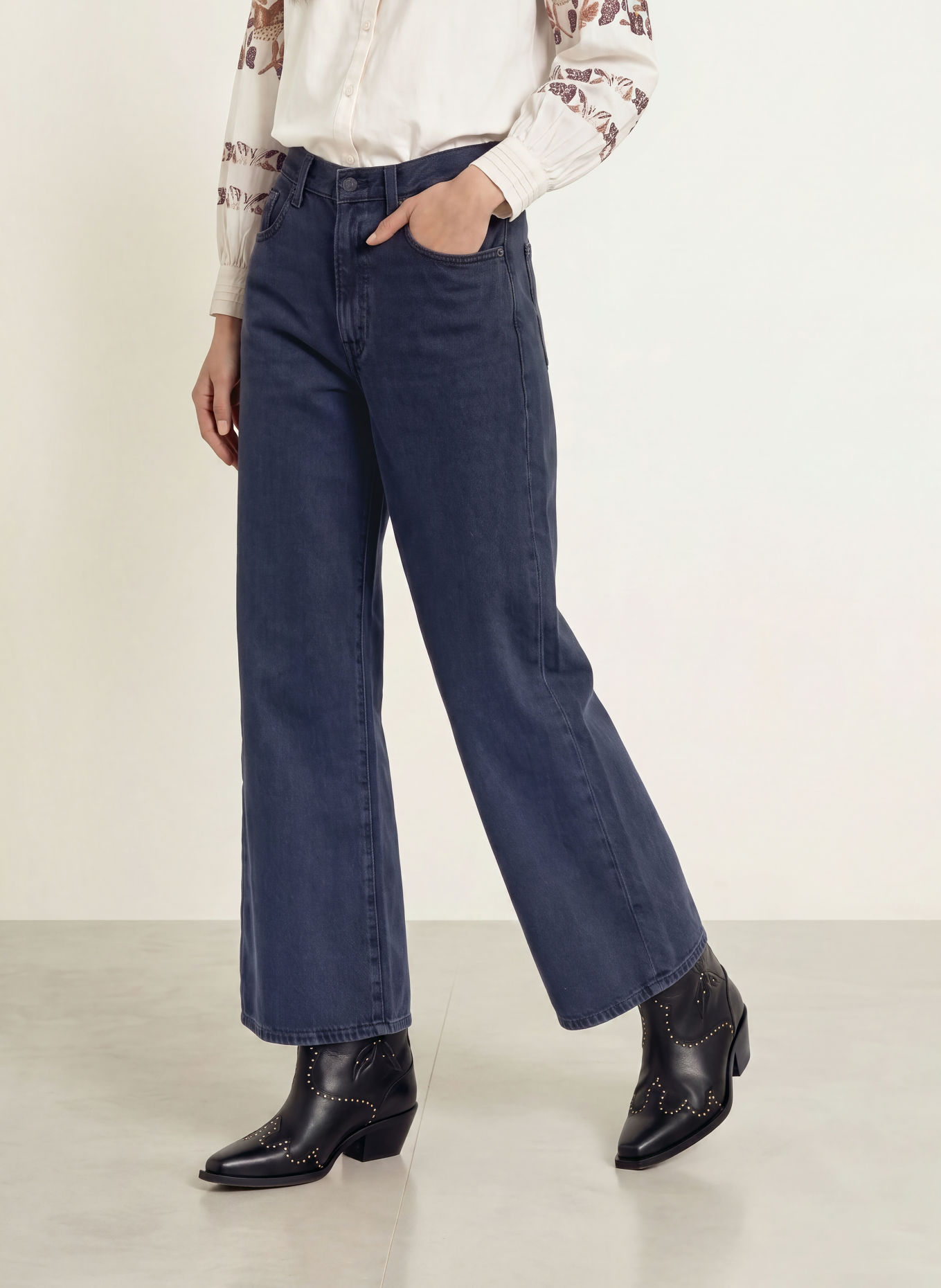 Levi's® Wide Leg Jeans CINCH: 00 Med Indigo - Worn In