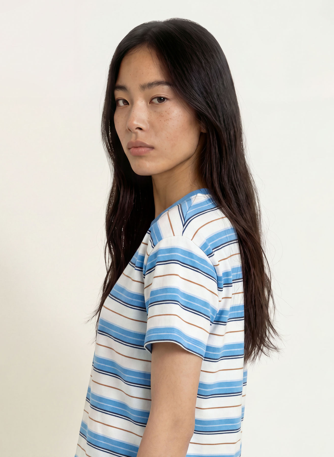Levi's® T-shirt: BLANC / BLEU / NOIR