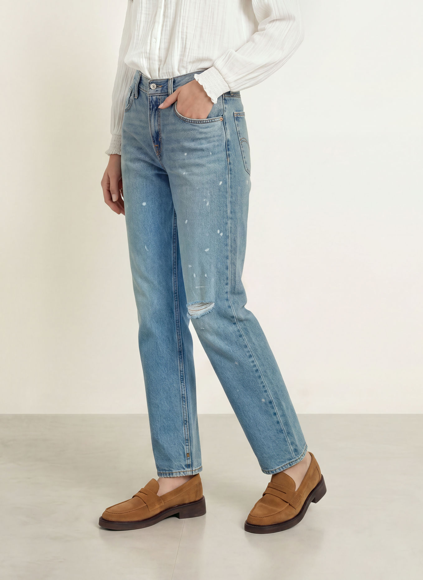 Levi's® Distressed jeans: 02 Med Indigo - Worn In