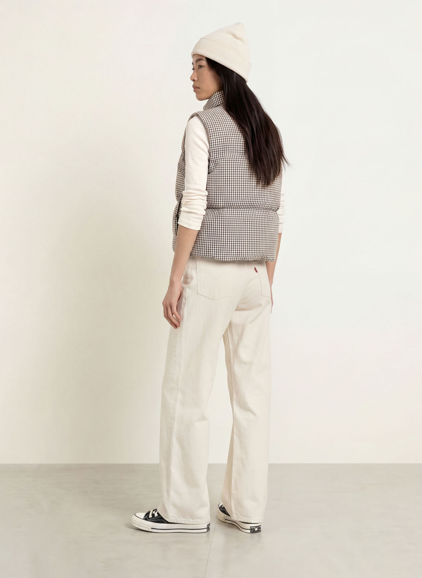 Levi's® Daunenweste: WEISS / DUNKELBLAU