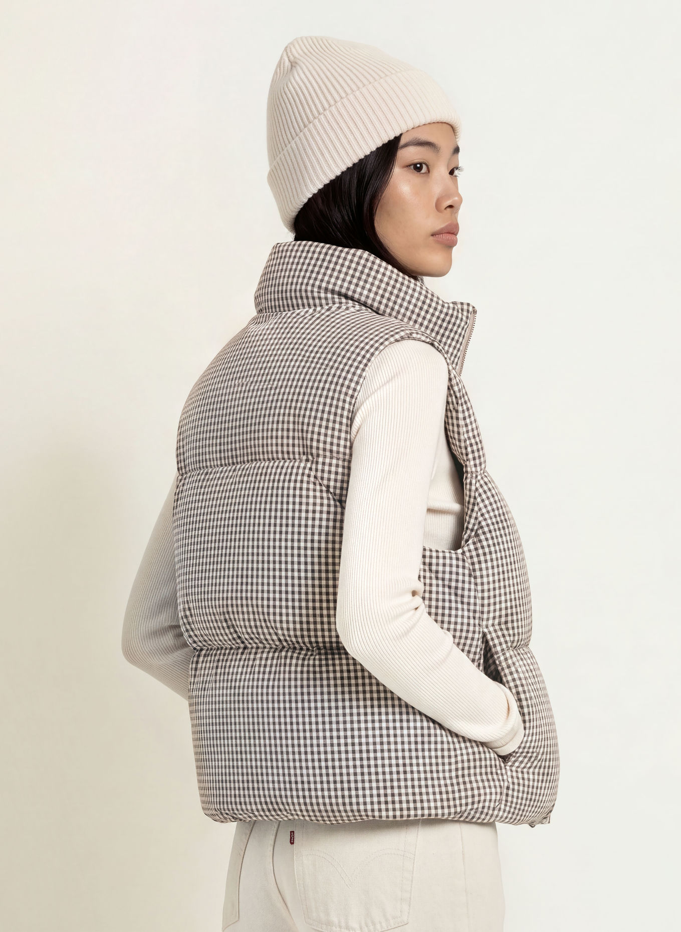 Levi's® Daunenweste: WEISS / DUNKELBLAU