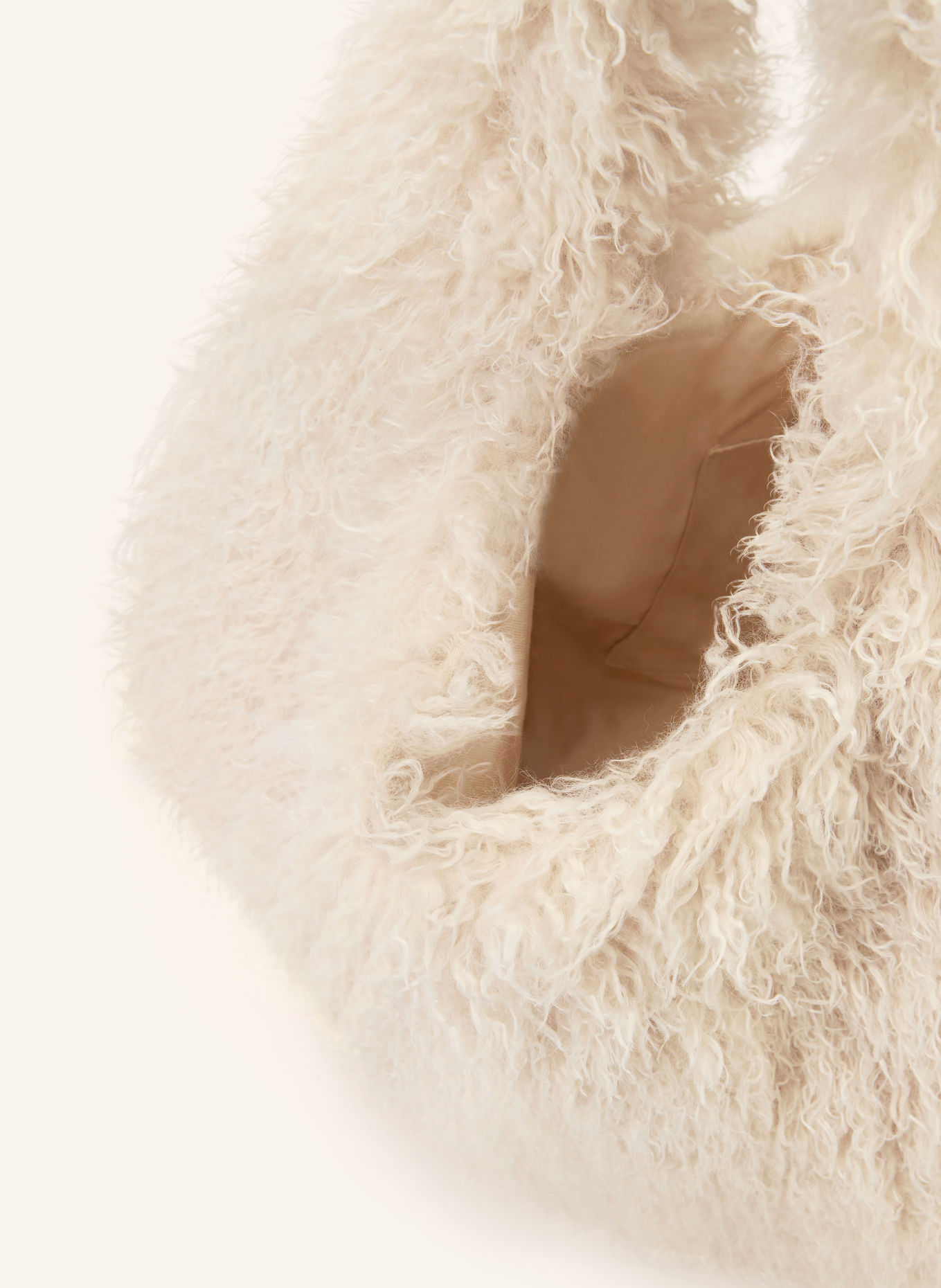 Levi's® EMERSON Shoulder Bag: CREAM