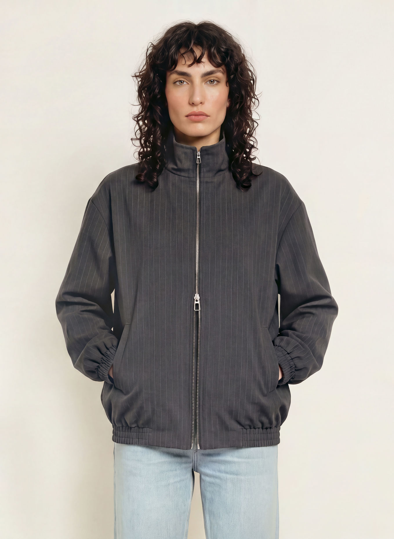MRS & HUGS Blouson: DUNKELGRAU / HELLGRAU