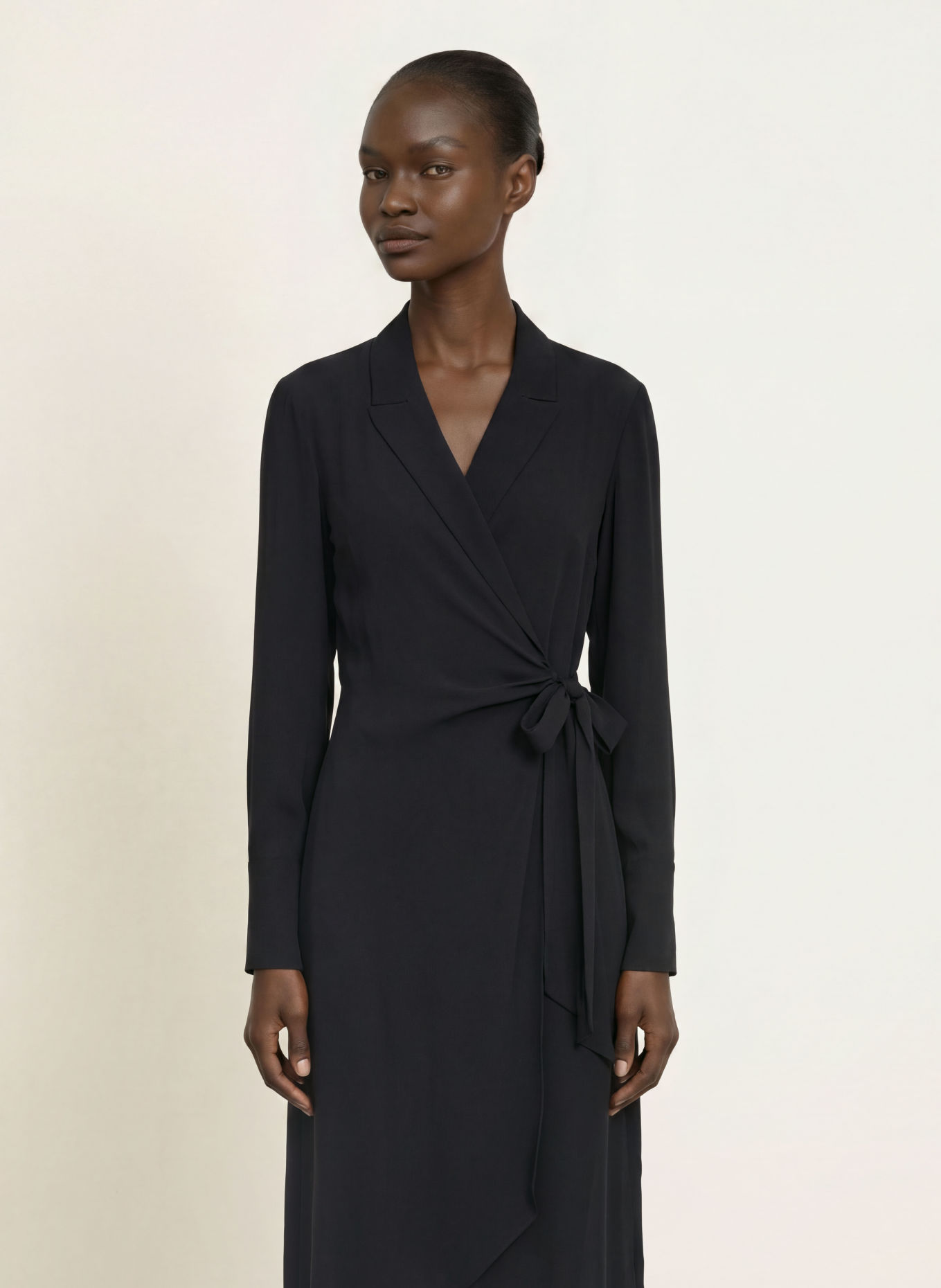PATRIZIA PEPE Wickelkleid: SCHWARZ