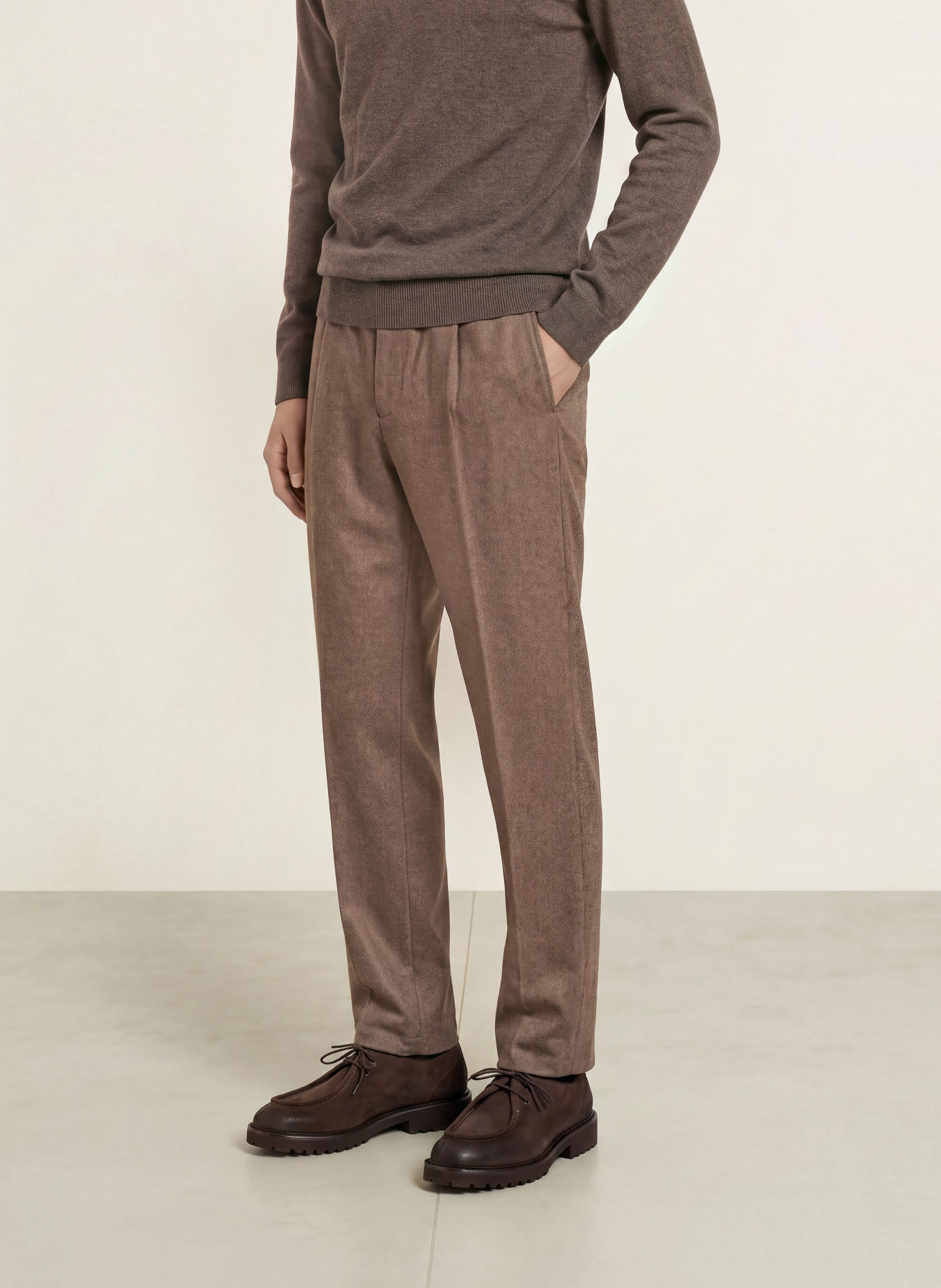 eleventy Pantaloni chino cu croială regular: MARO