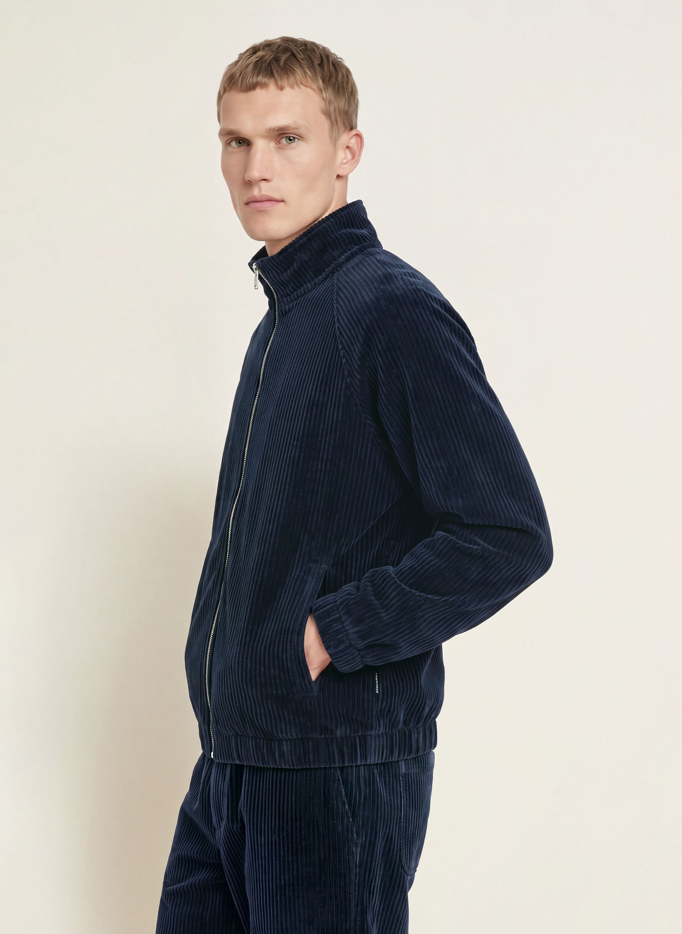CLOSED Corduroy jacket: DARK BLUE