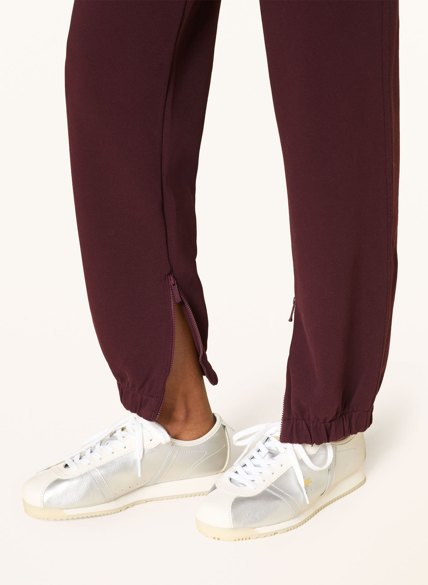 LACOSTE Broek: DONKERROOD