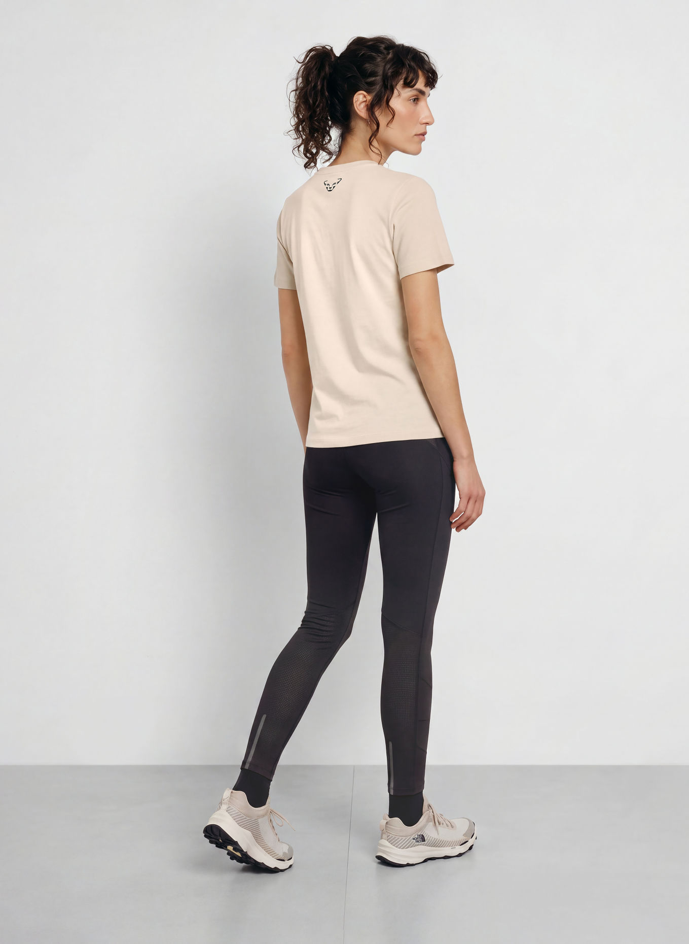 DYNAFIT T-shirt GRAPHIC COTTON: BEIGE / NEONRØD