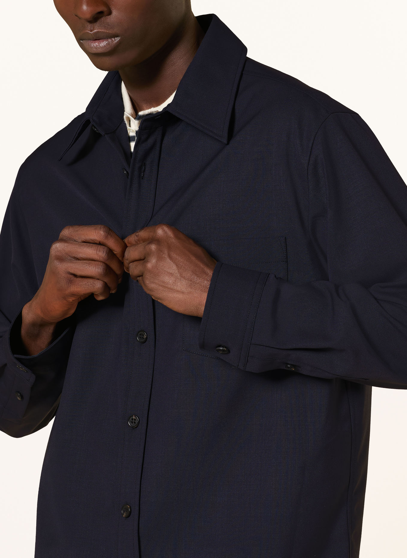 A.P.C. Overhemd SURCHEMISE MALAURY Comfort Fit: DONKERBLAUW