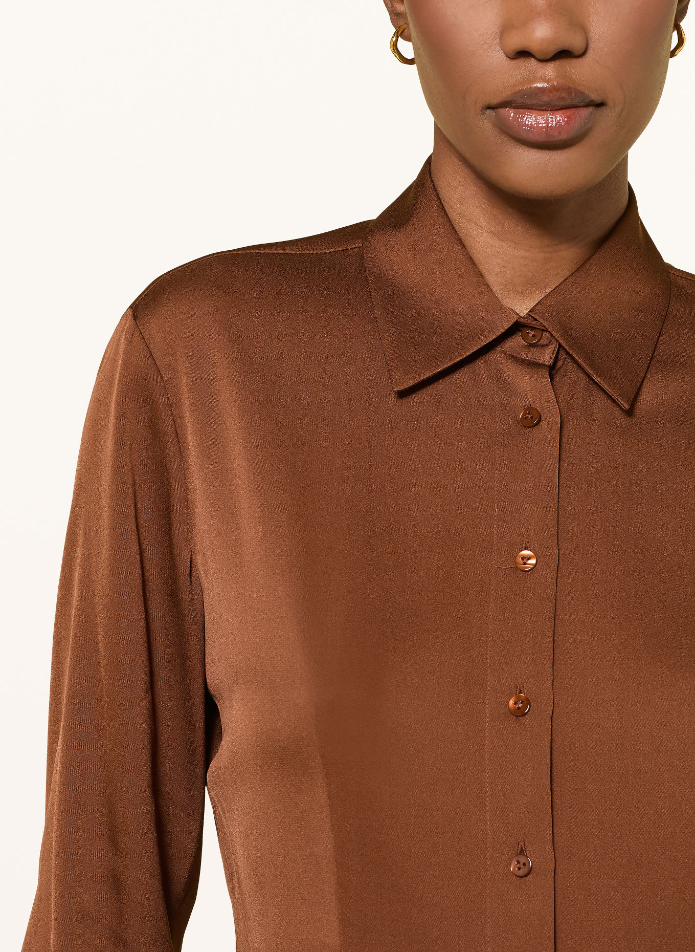 van Laack Overhemdblouse VL-ULIZ-XX met zijde: BRUIN