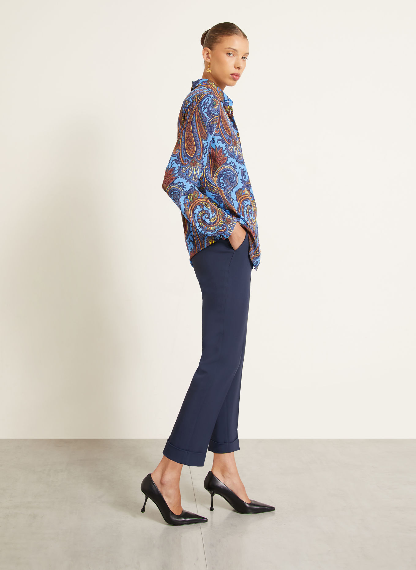 ETRO 7/8-length trousers: B0387