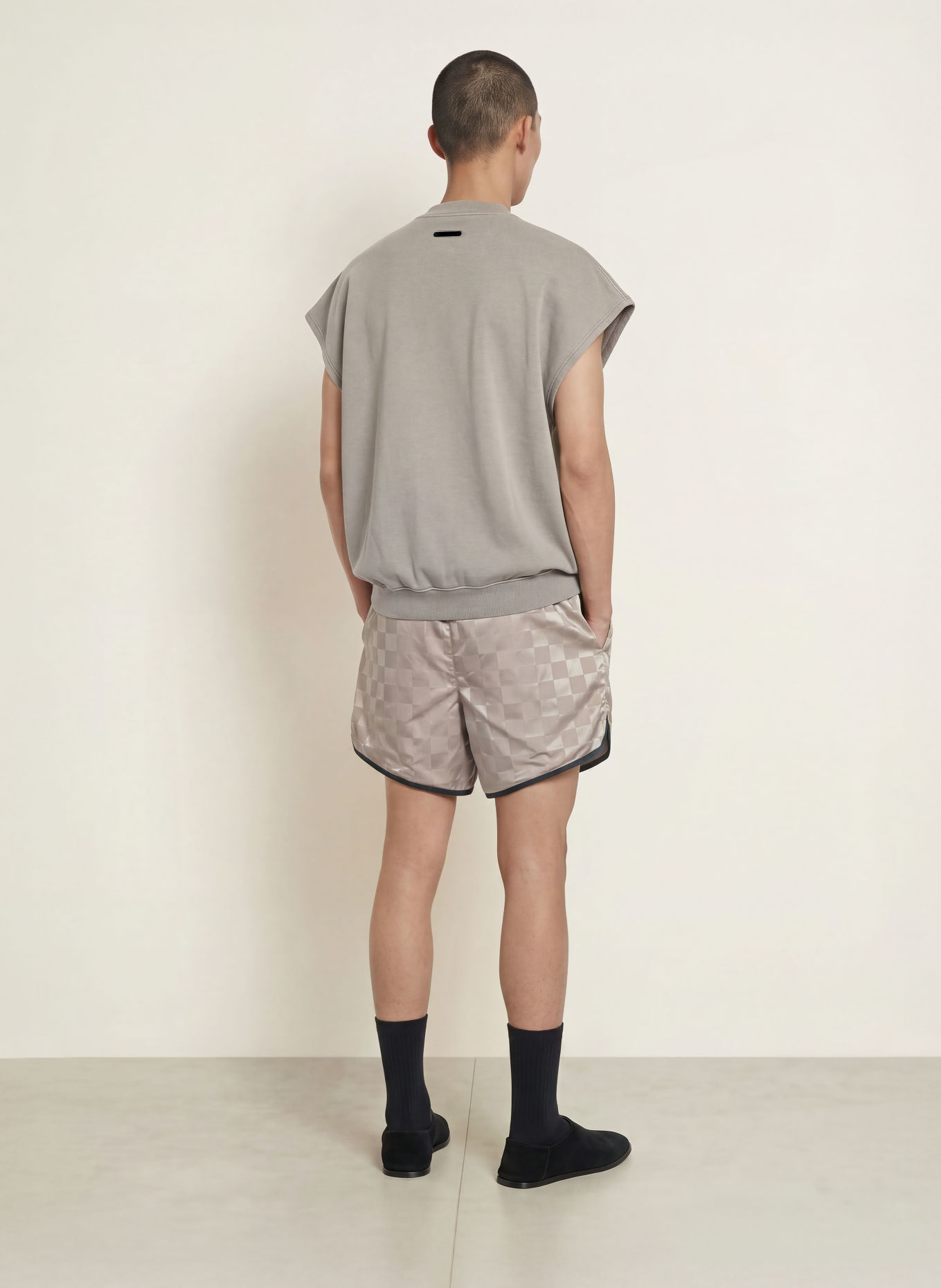 ESSENTIALS - FEAR OF GOD Pantaloni scurți: TAUPE / NEGRU