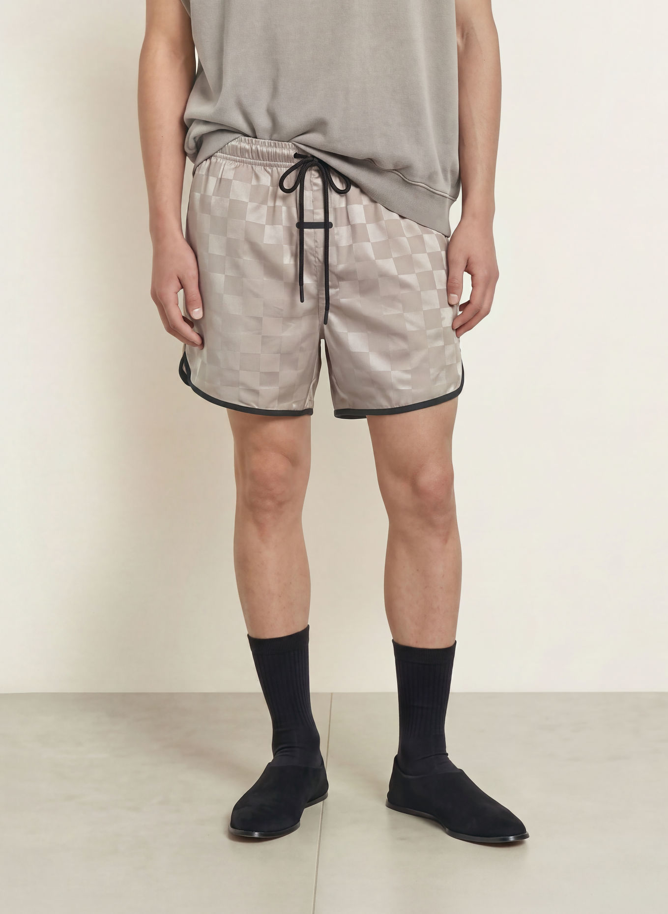 ESSENTIALS - FEAR OF GOD Pantaloni scurți: TAUPE / NEGRU