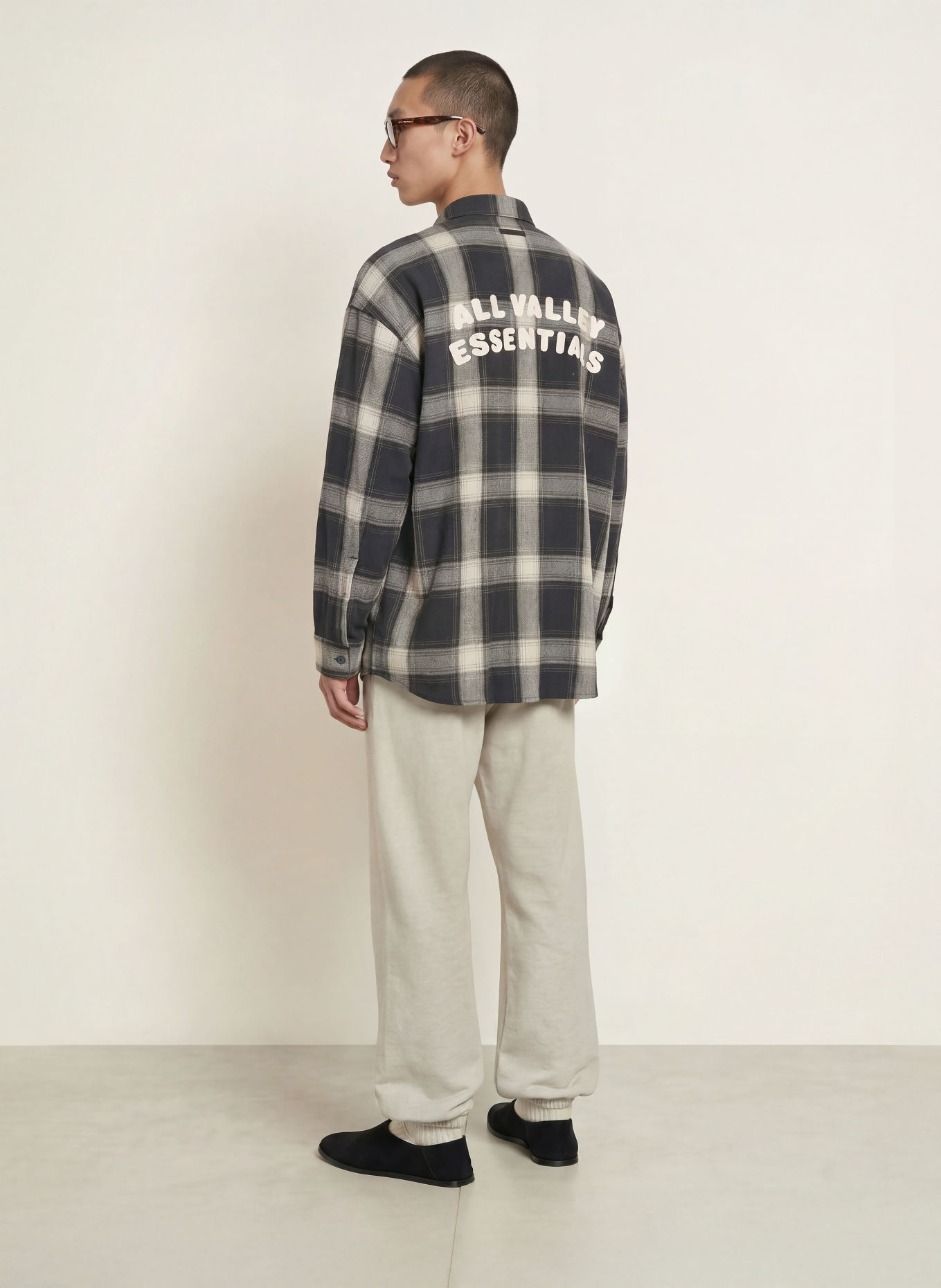 ESSENTIALS - FEAR OF GOD Pantaloni de trening: CREM