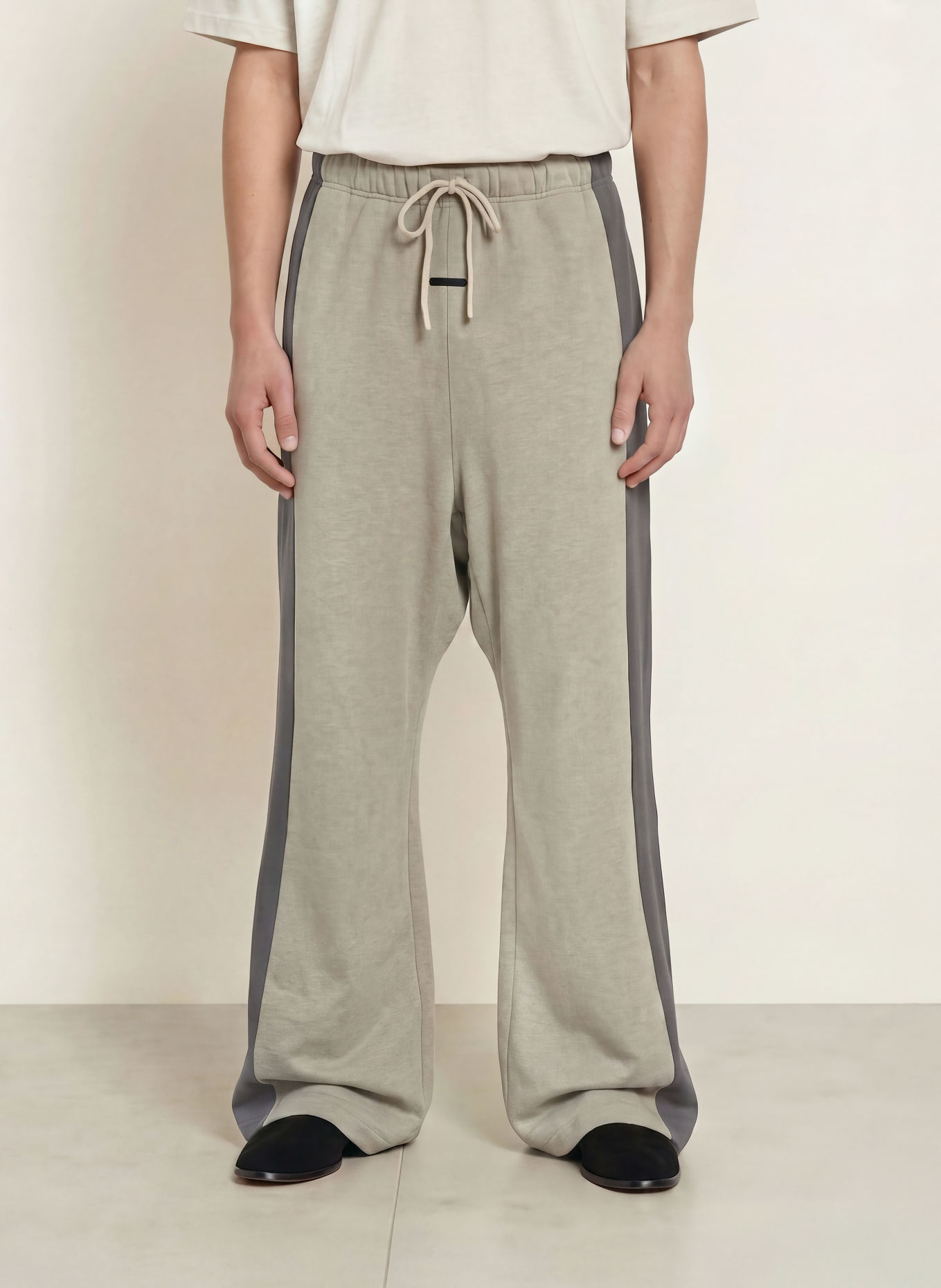 ESSENTIALS - FEAR OF GOD Sweatpants: GRAU / DUNKELGRAU