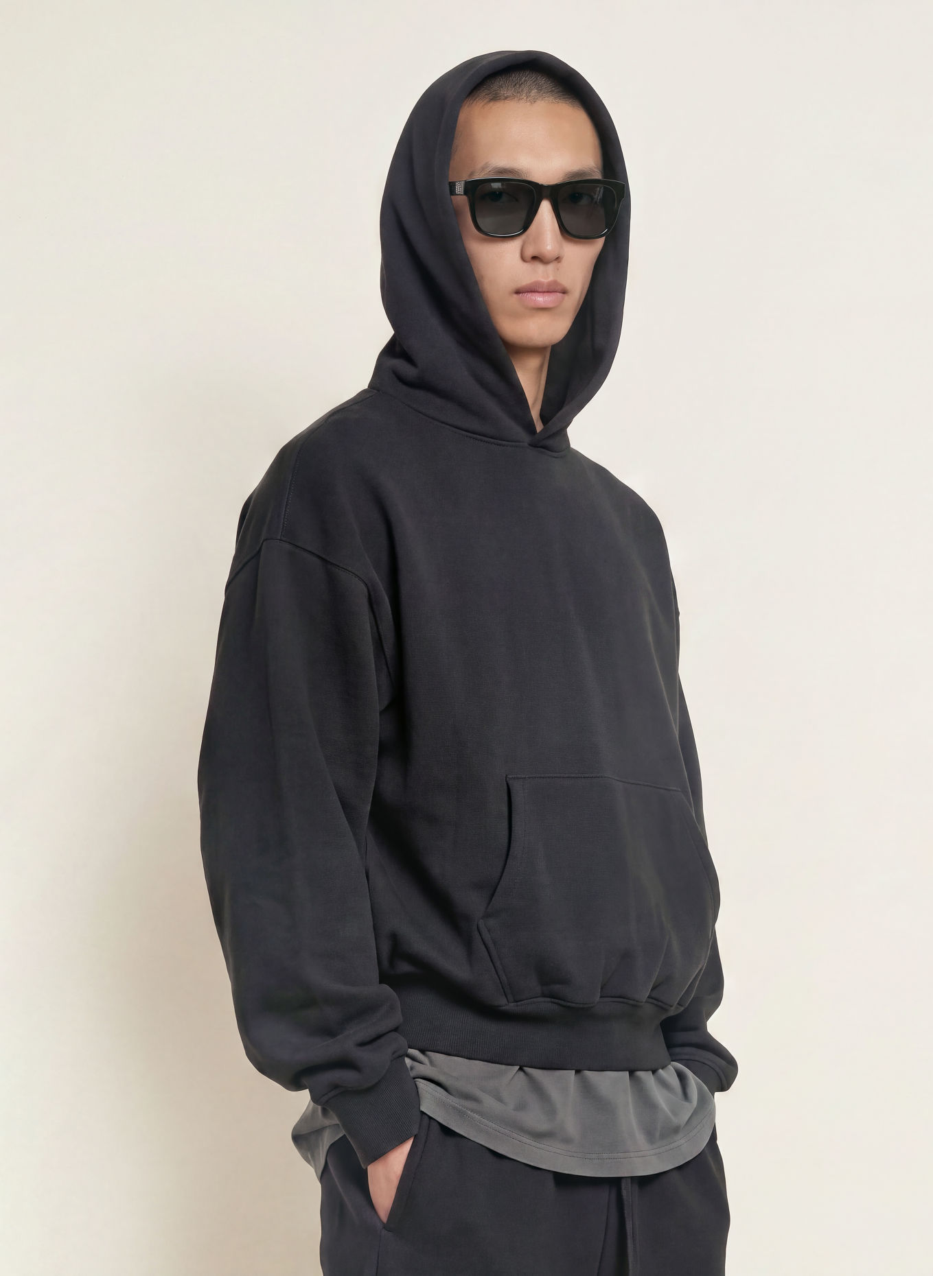 ESSENTIALS - FEAR OF GOD Hoodie: ZWART