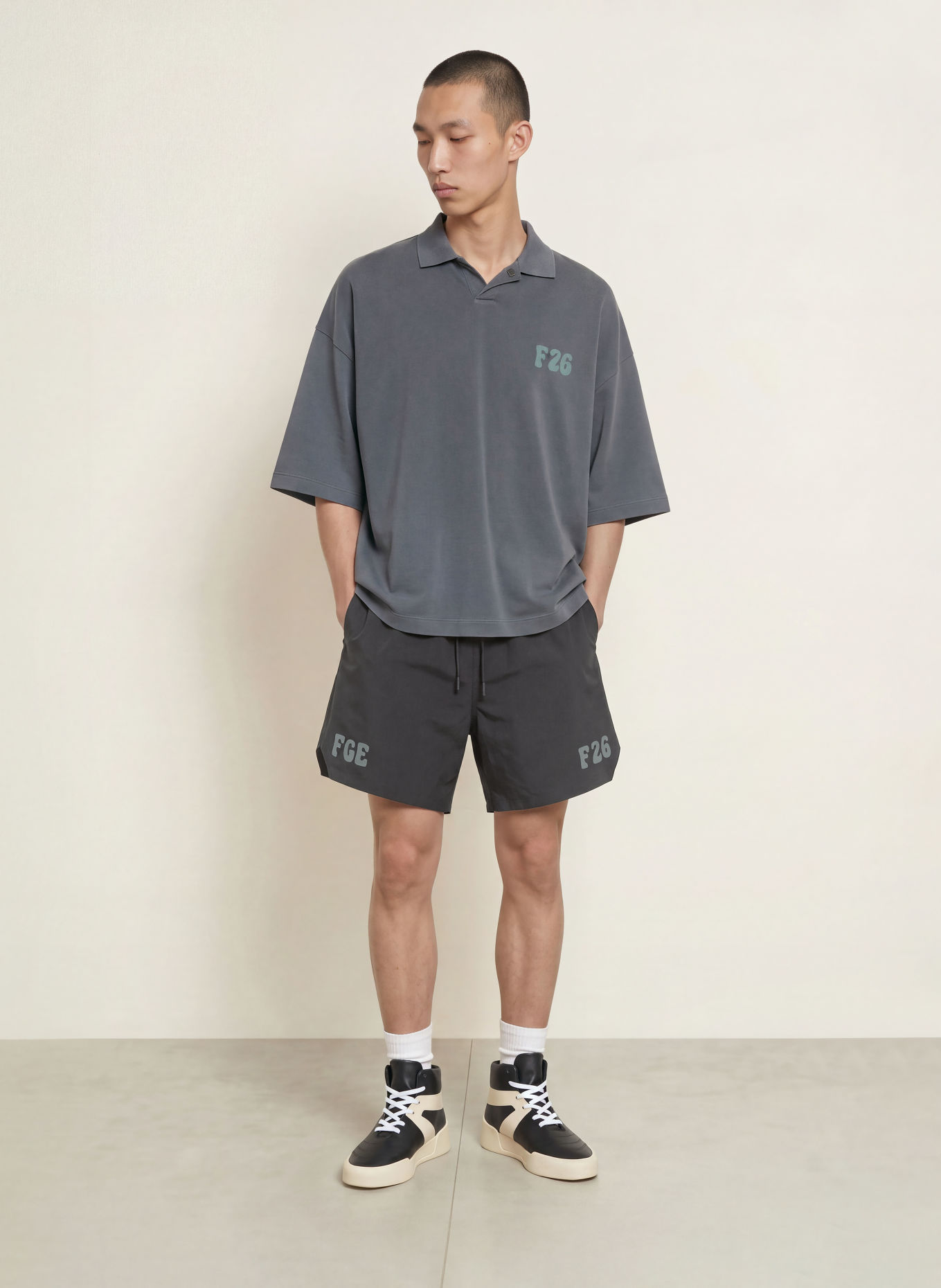 ESSENTIALS - FEAR OF GOD Shorts: SORT