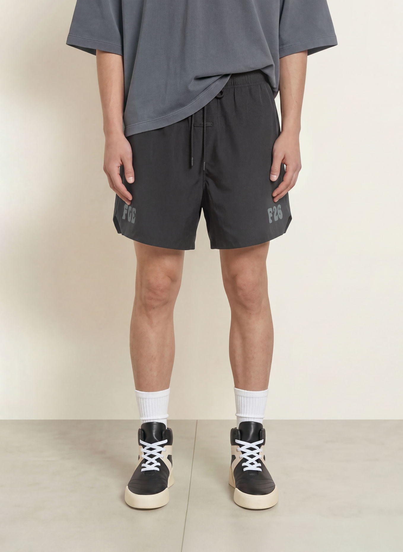 ESSENTIALS - FEAR OF GOD Shorts: SORT