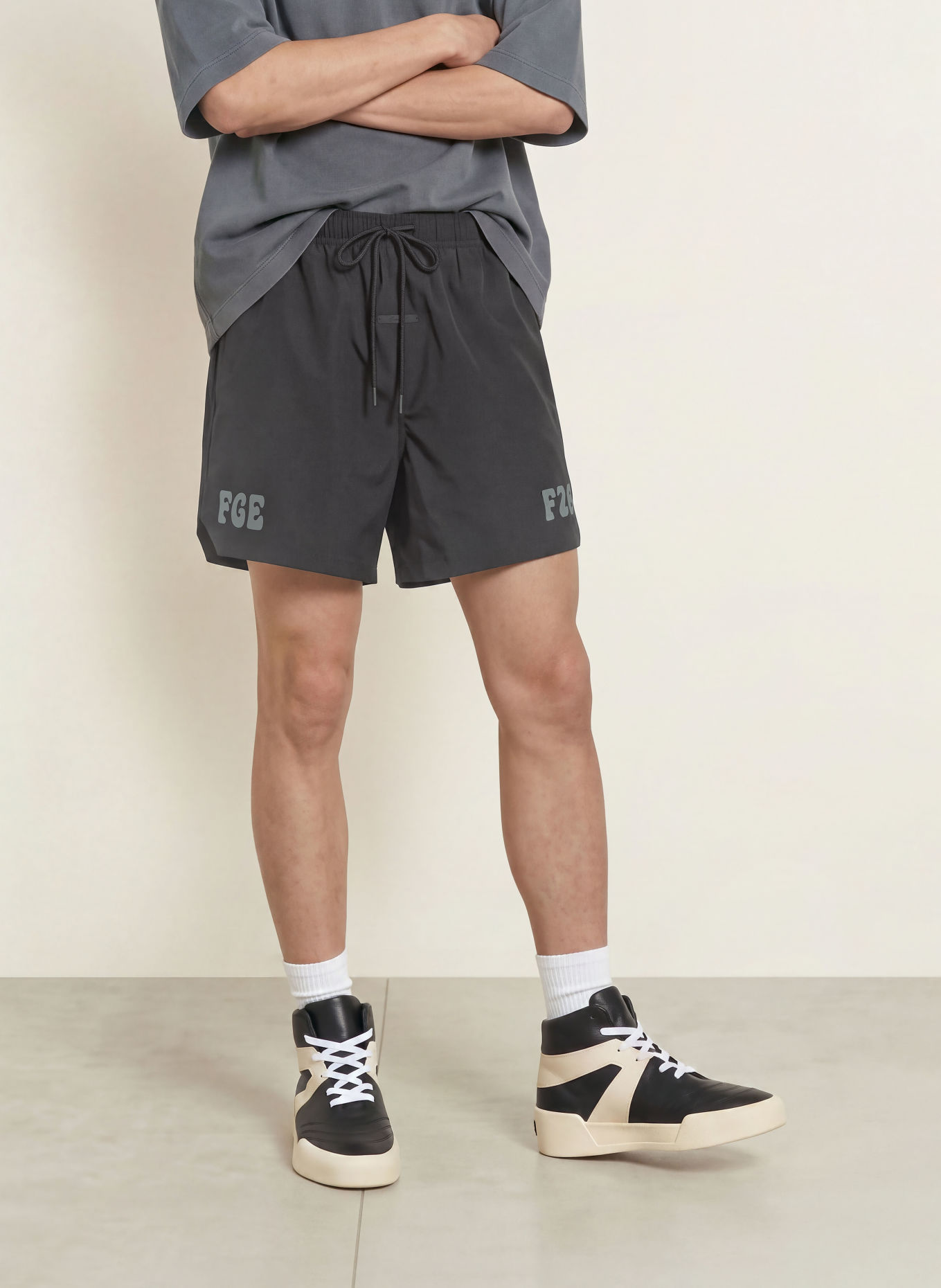 ESSENTIALS - FEAR OF GOD Shorts: SORT
