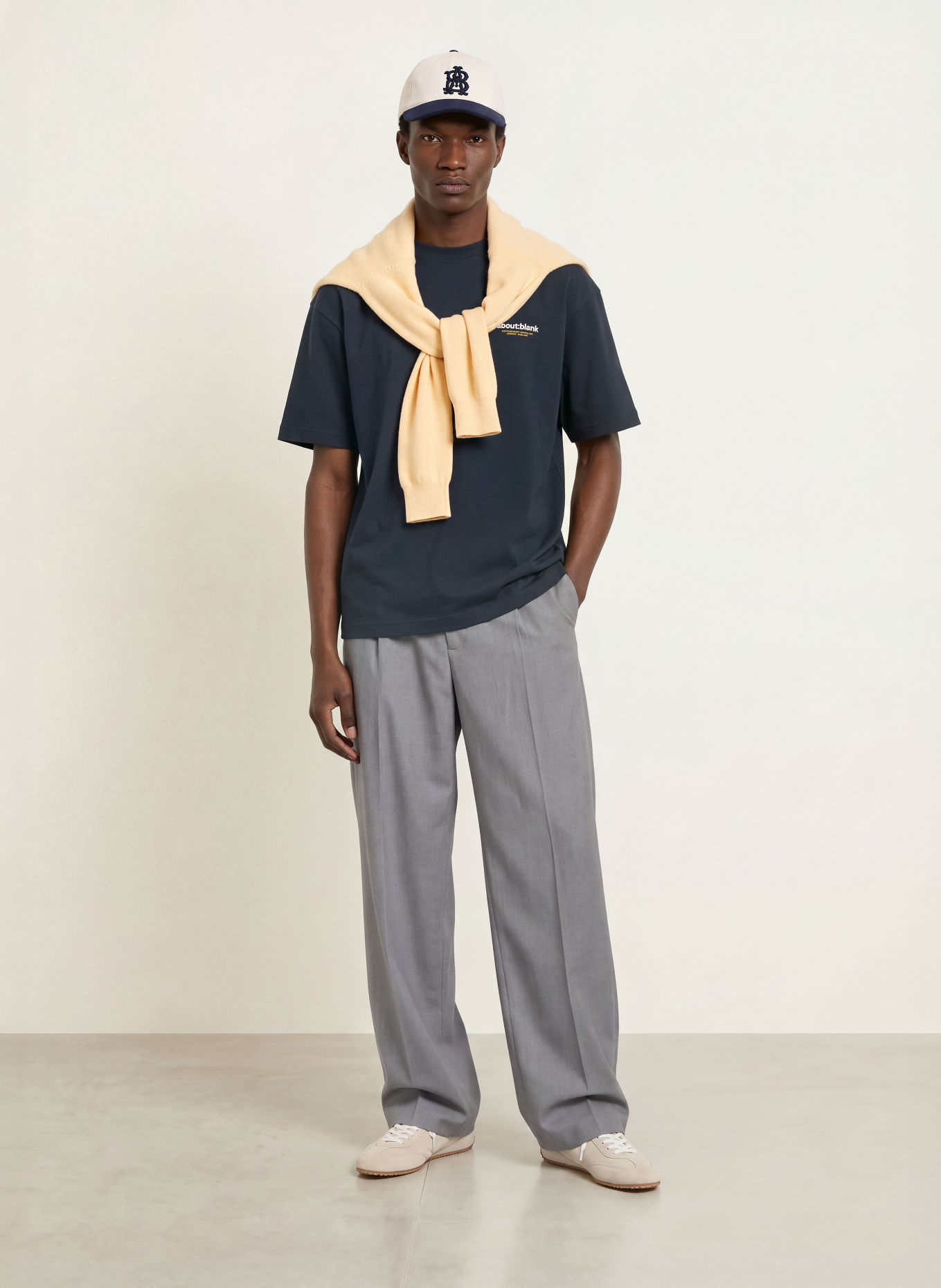about:blank T-shirt INSIGNIA: BLEU FONCÉ / JAUNE FONCÉ