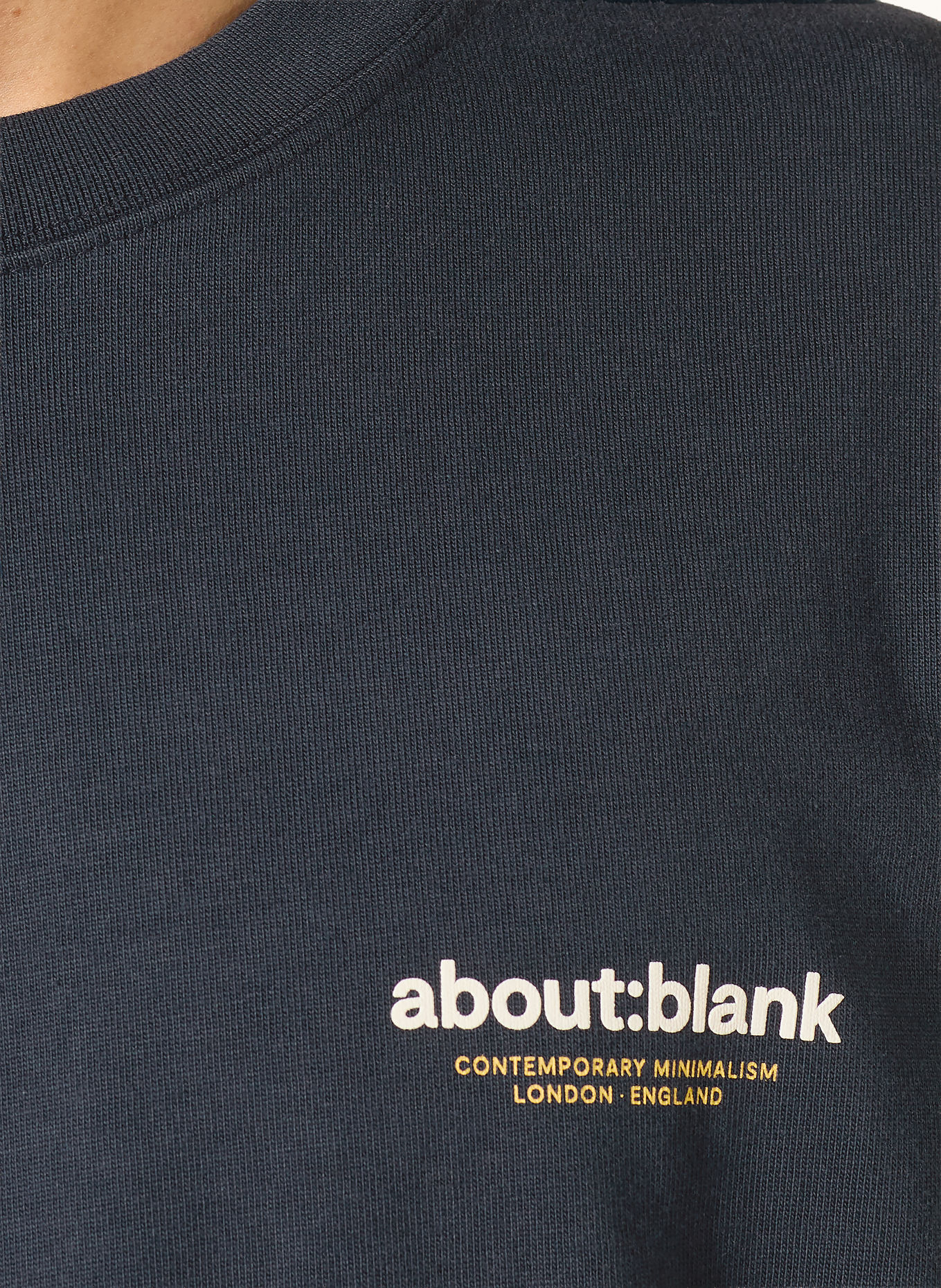 about:blank T-shirt INSIGNIA: BLEU FONCÉ / JAUNE FONCÉ