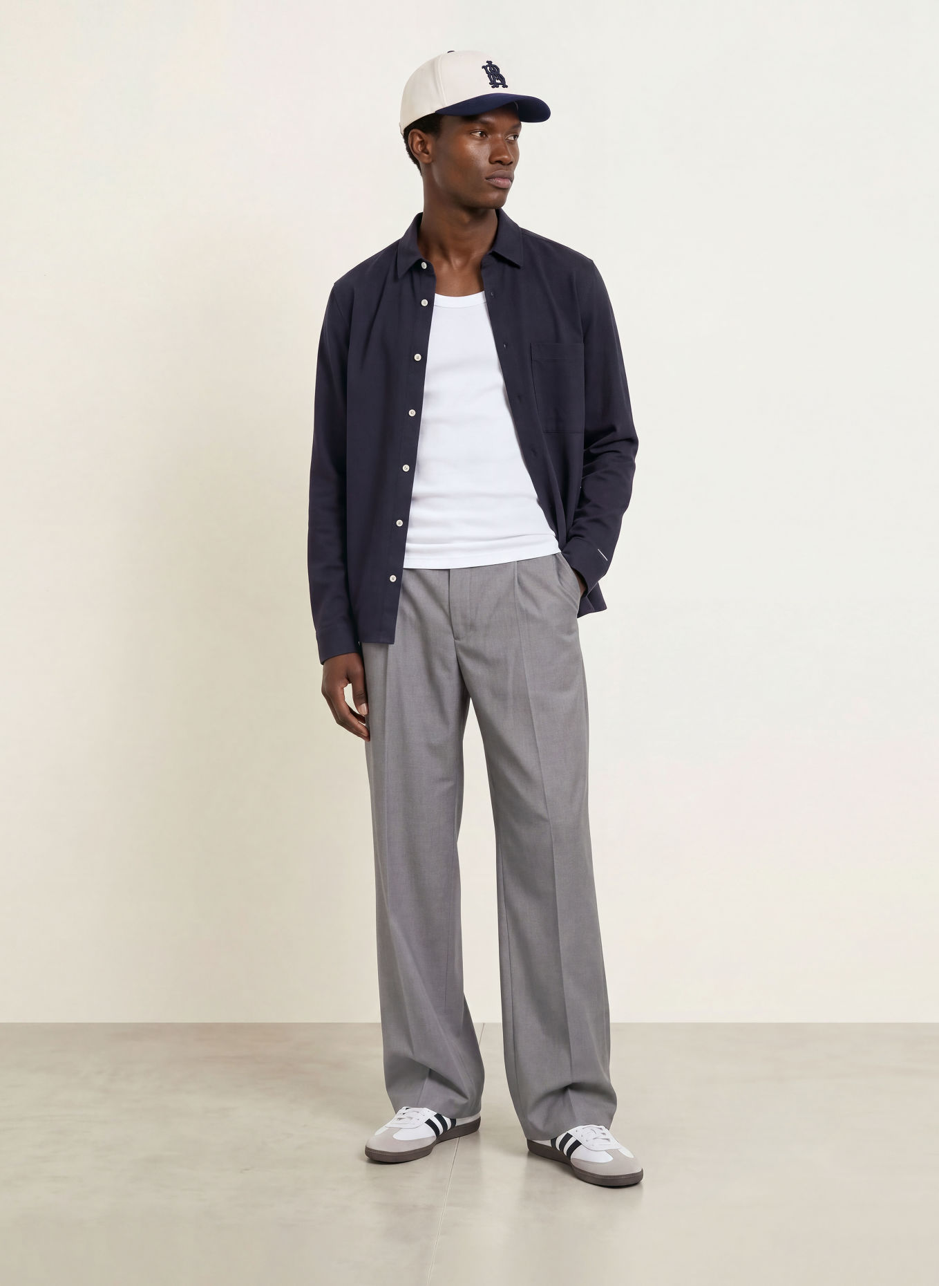 about:blank Chino kalhoty Tailored Wide Fit: ŠEDÁ