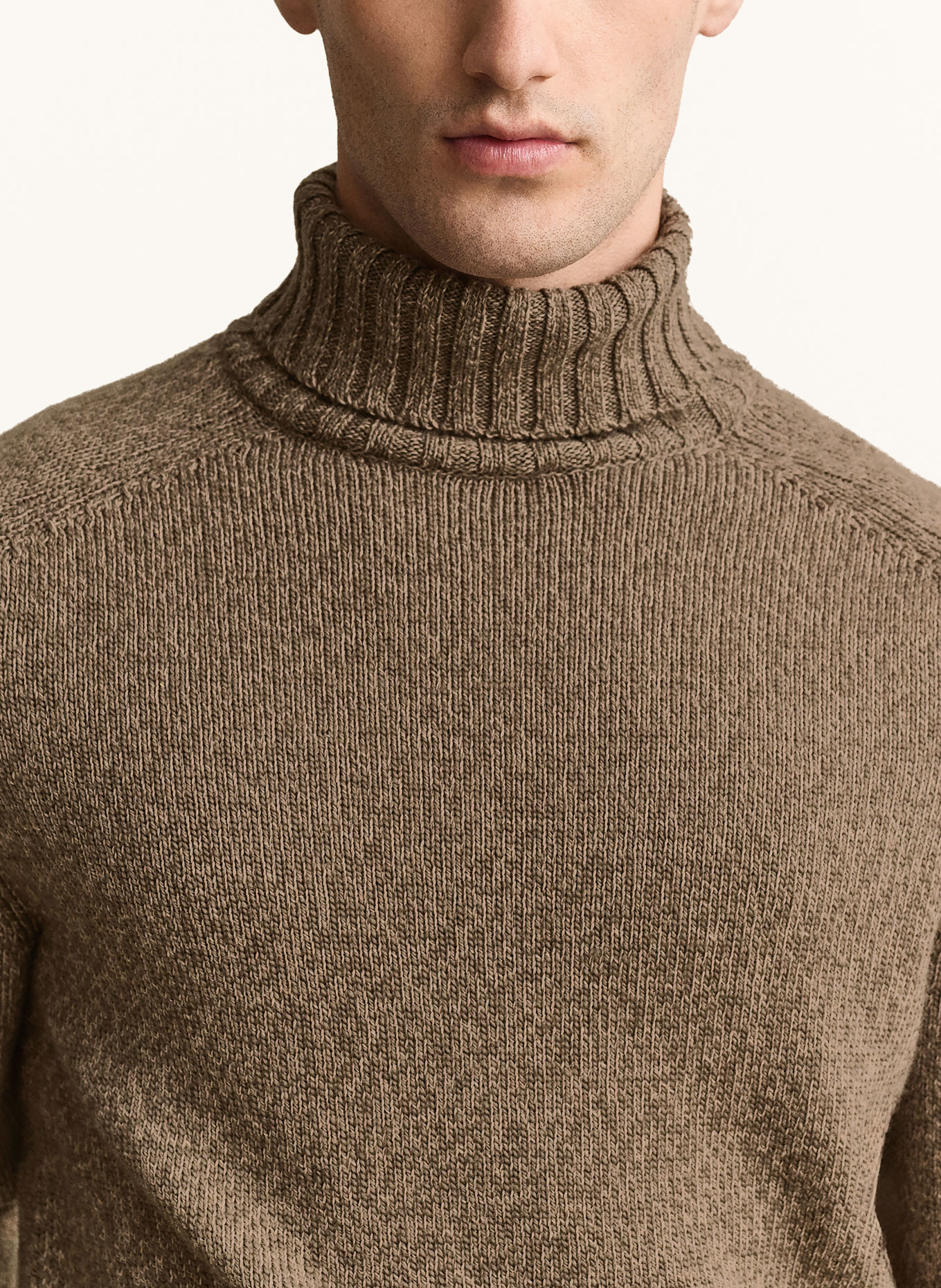 GANT Rullekravepullover: TAUPE