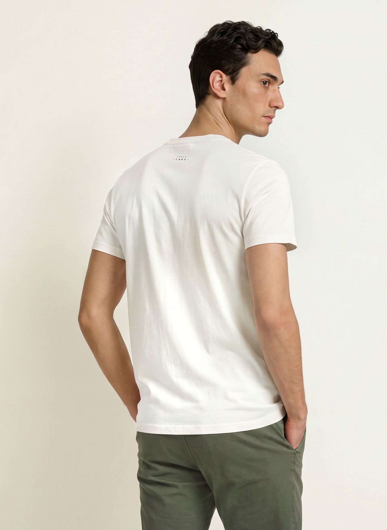 Luis Trenker T-shirt LUPEAK: VIT / GRÅ / MÖRKRÖD