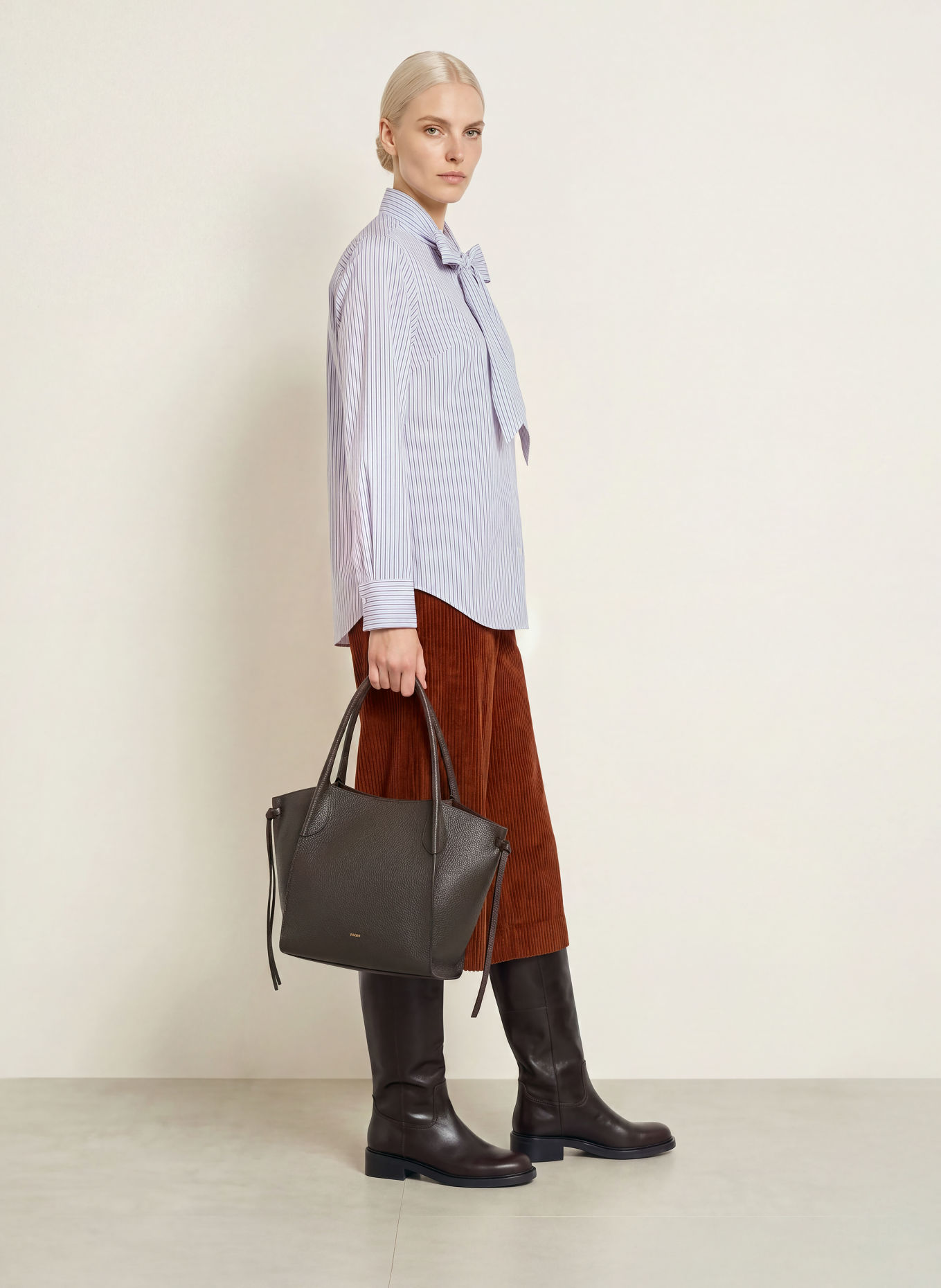 Luis Trenker Schluppenbluse LUBERNICE: HELLBLAU / BRAUN / WEISS