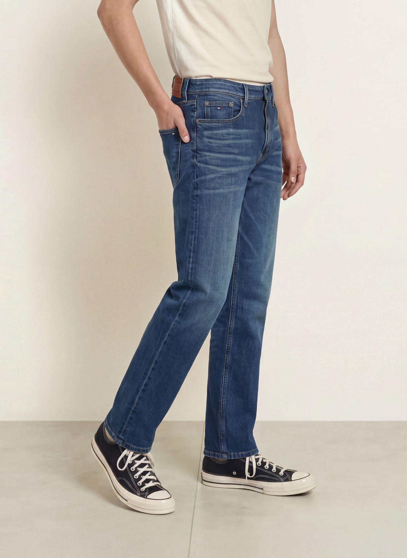 TOMMY JEANS Jeans SONNY Tapered Fit: 1BZ Denim Blue Black