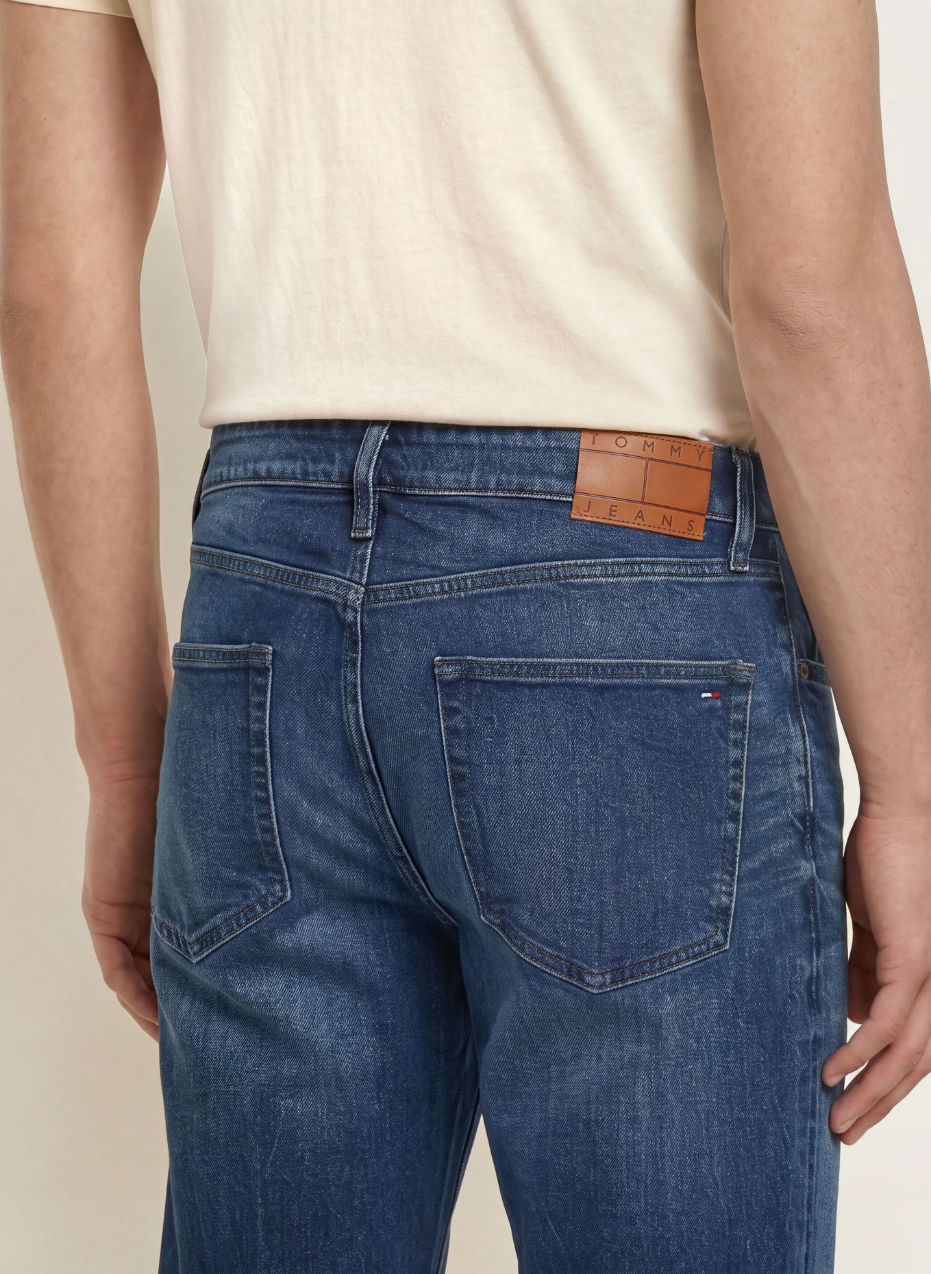 TOMMY JEANS Jeans SONNY Tapered Fit: 1BZ Denim Blue Black
