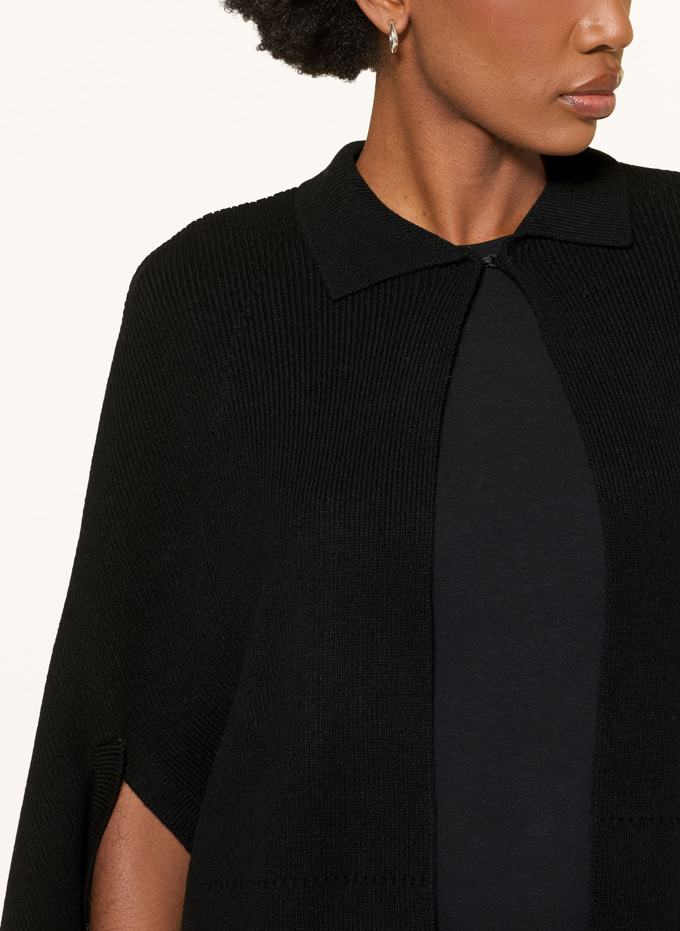 IVI collection Merinowool cape: BLACK