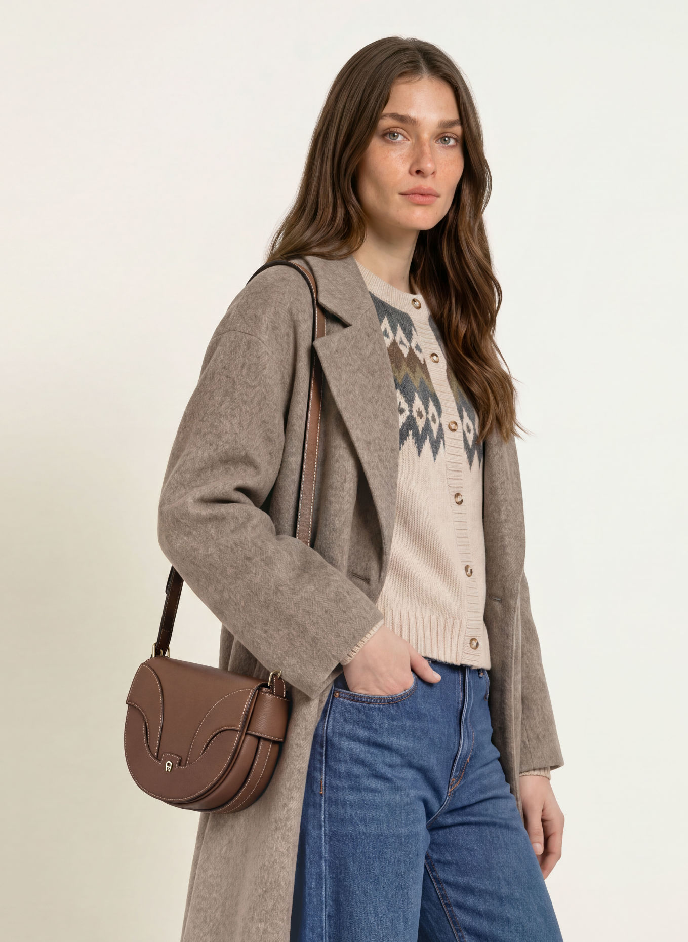 AIGNER SELLINA SMALL Crossbody Bag: BROWN / GOLD