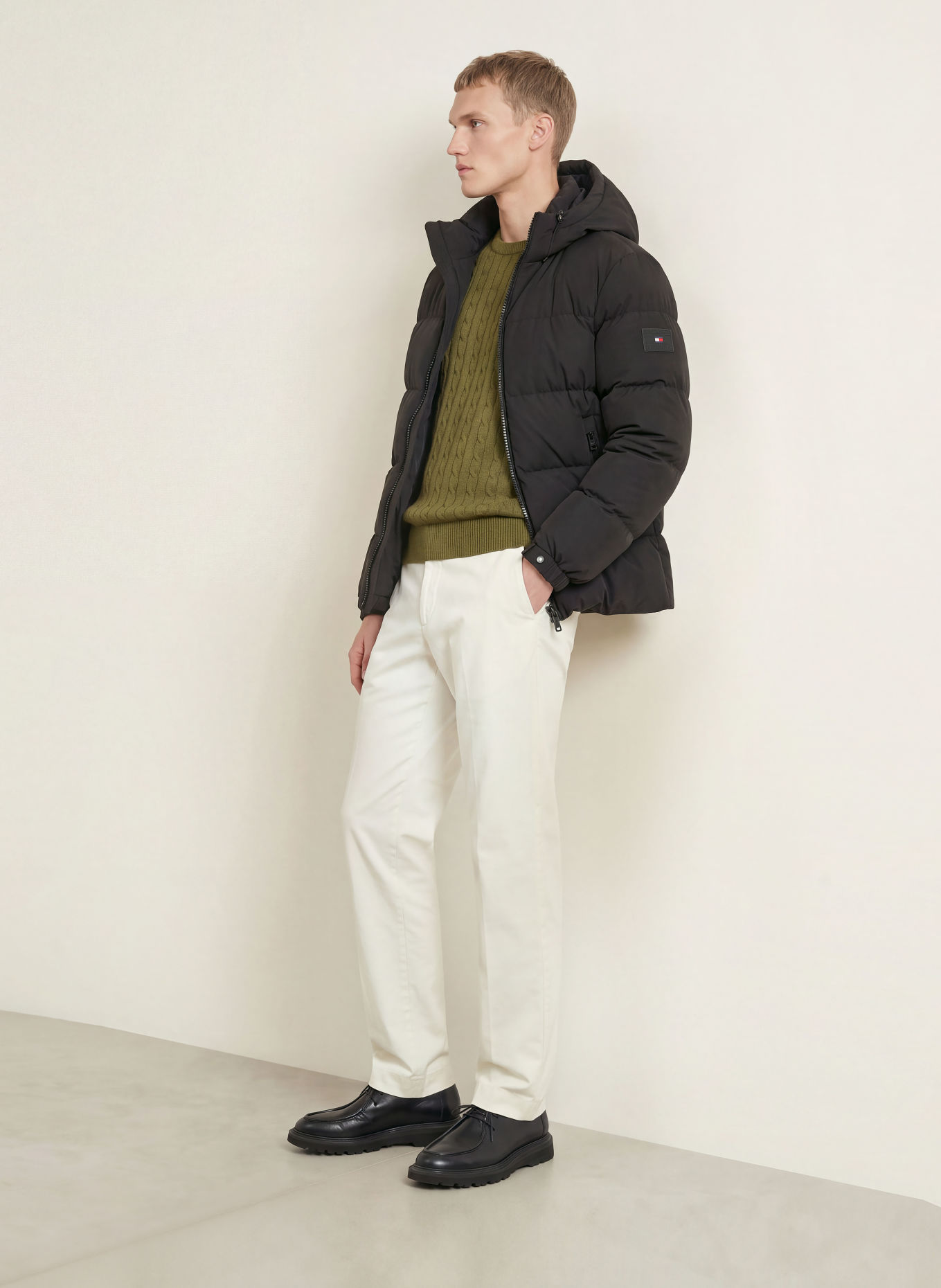 TOMMY HILFIGER Down jacket: BLACK