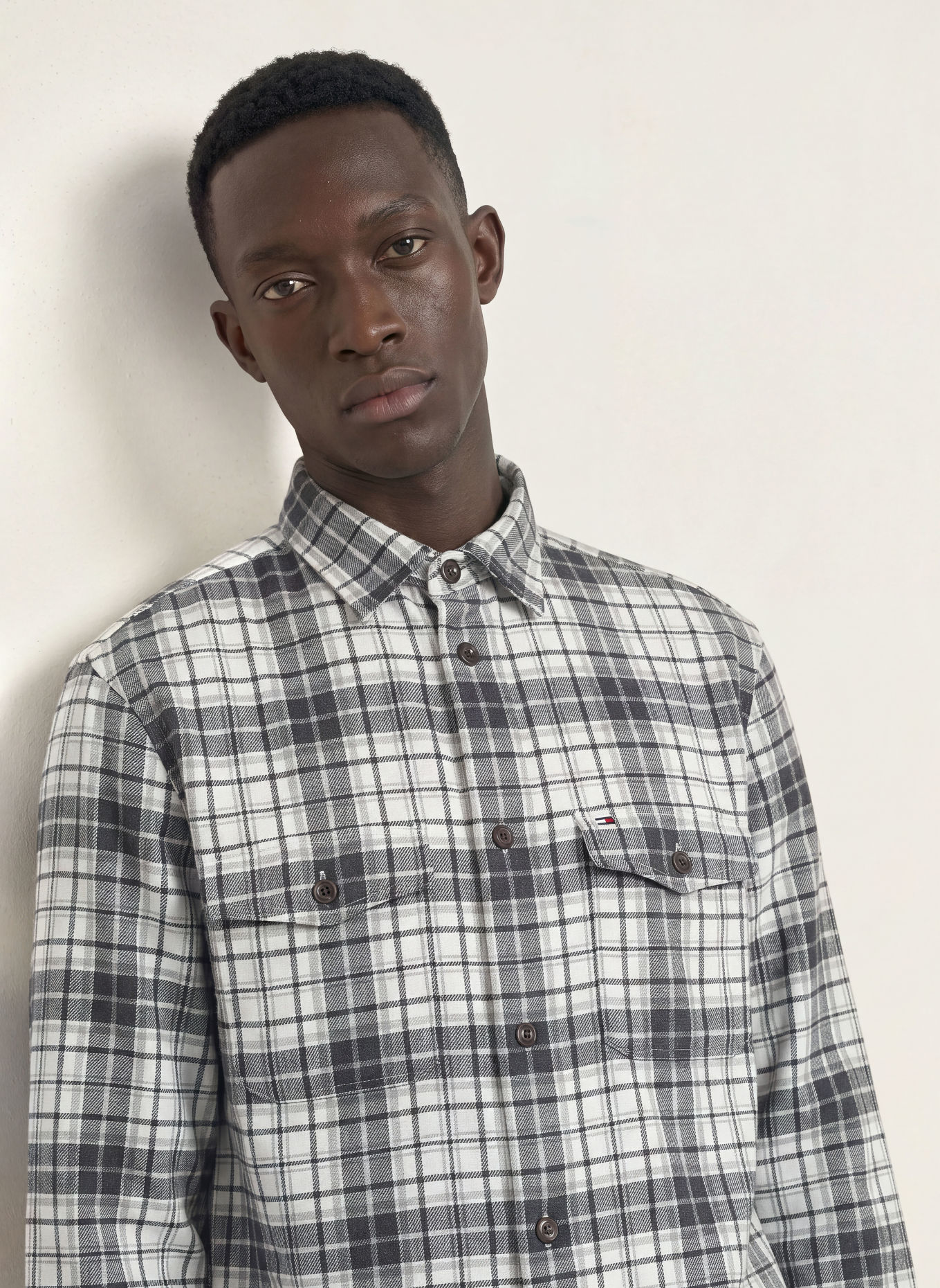TOMMY HILFIGER Classic Fit Flannel Shirt: WHITE / DARK GRAY / GRAY