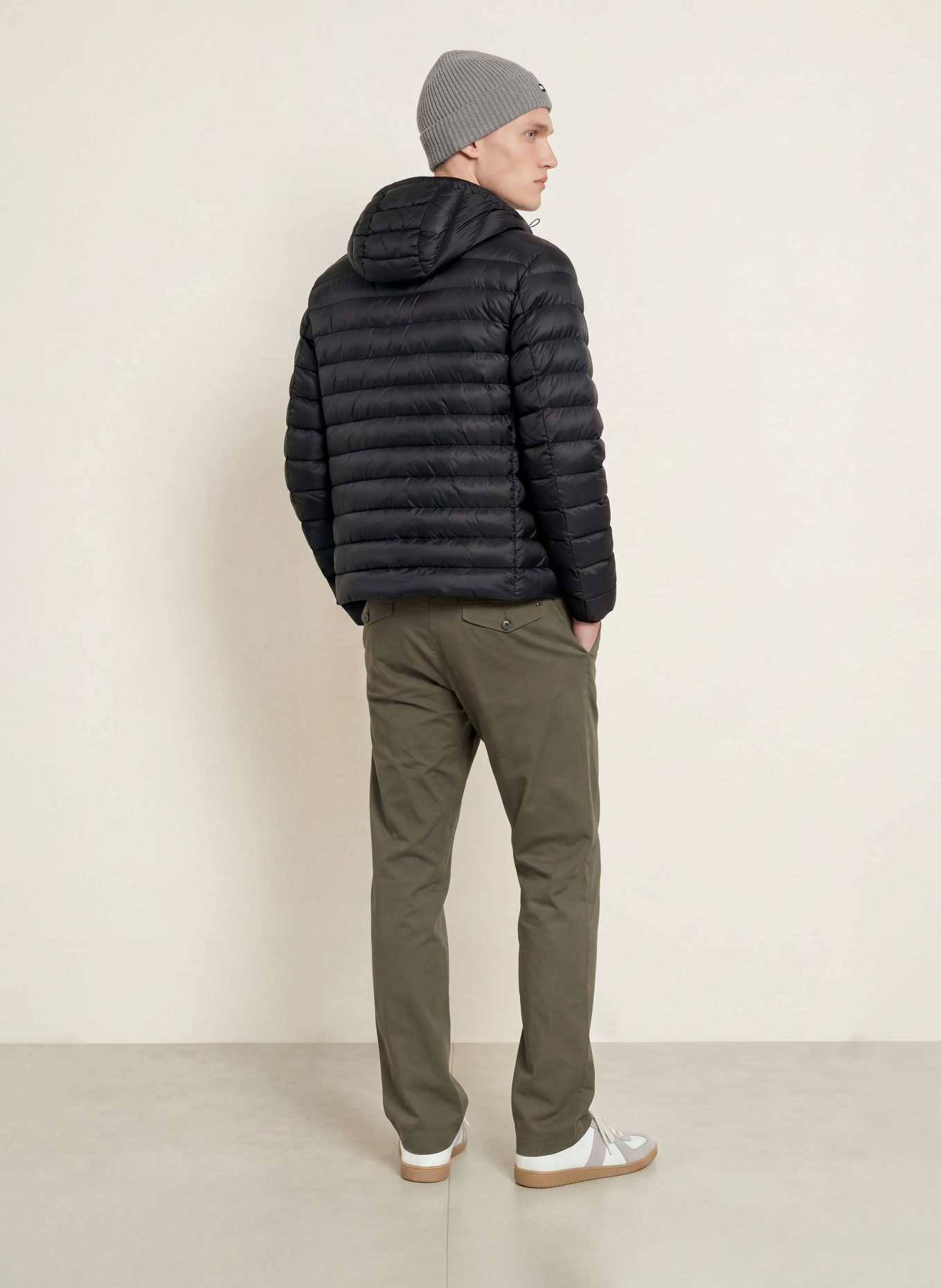 TOMMY HILFIGER Jachetă matlasată: NEGRU