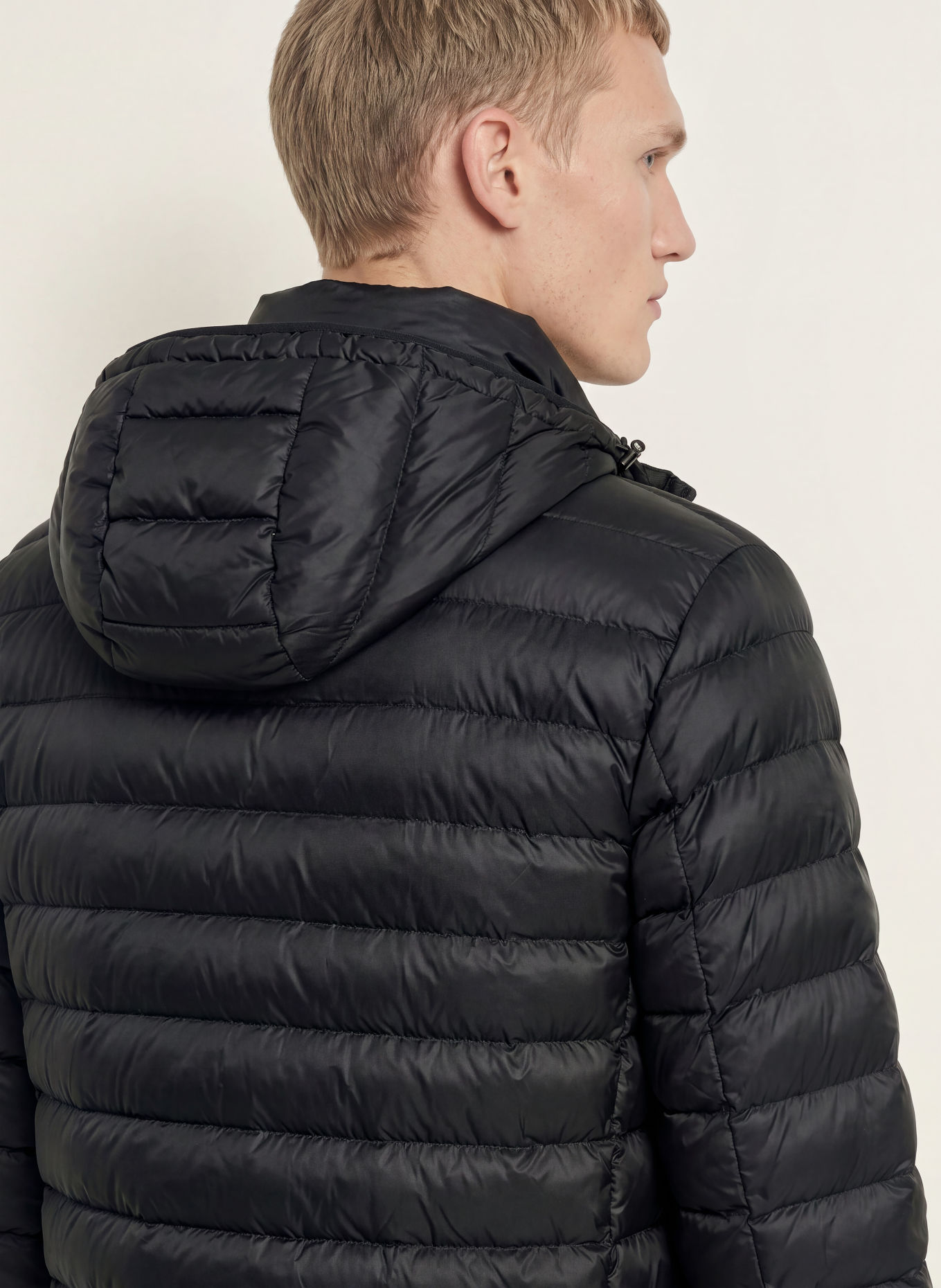 TOMMY HILFIGER Jachetă matlasată: NEGRU