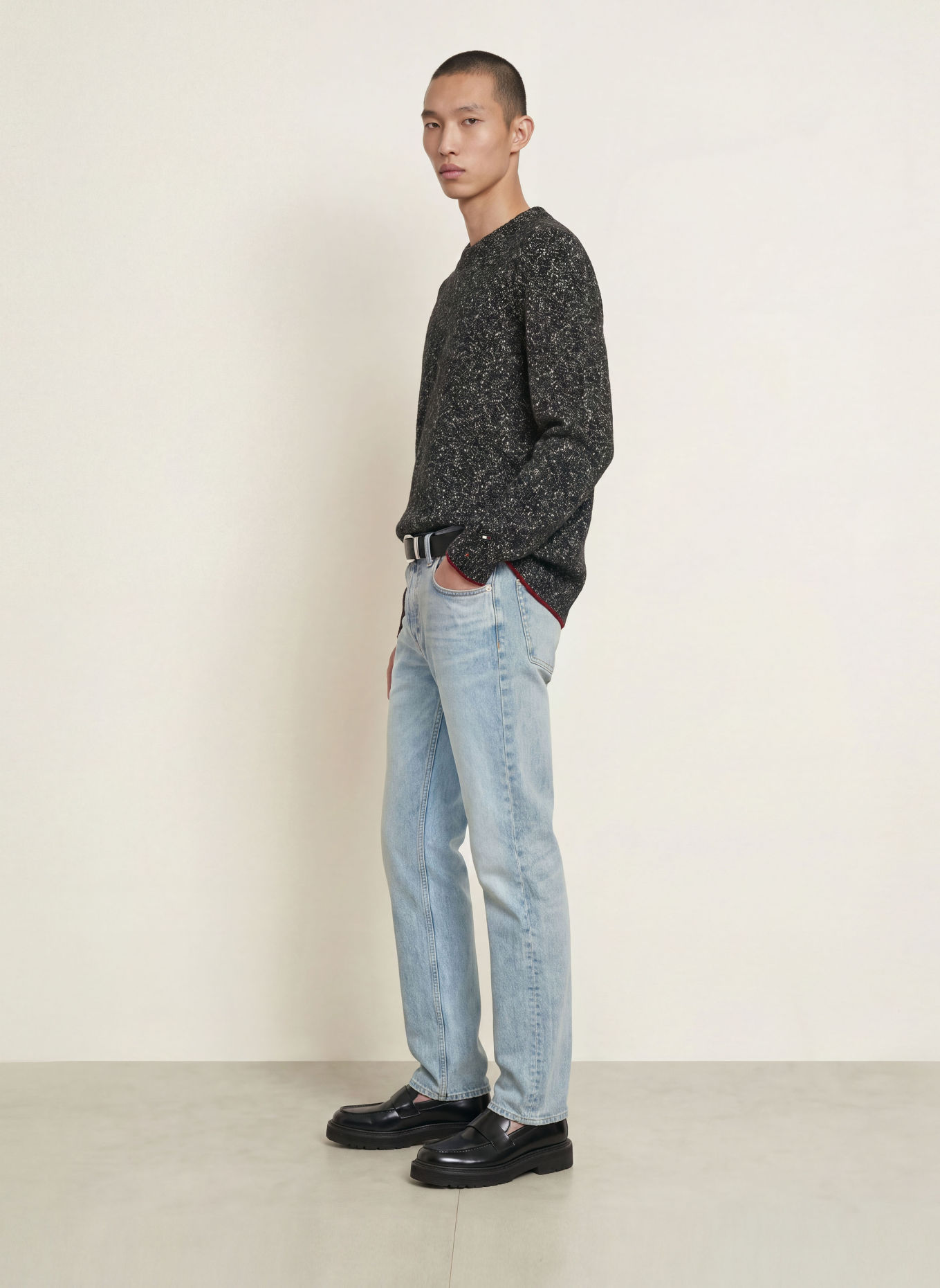 TOMMY HILFIGER Pullover: DUNKELBLAU / WEISS
