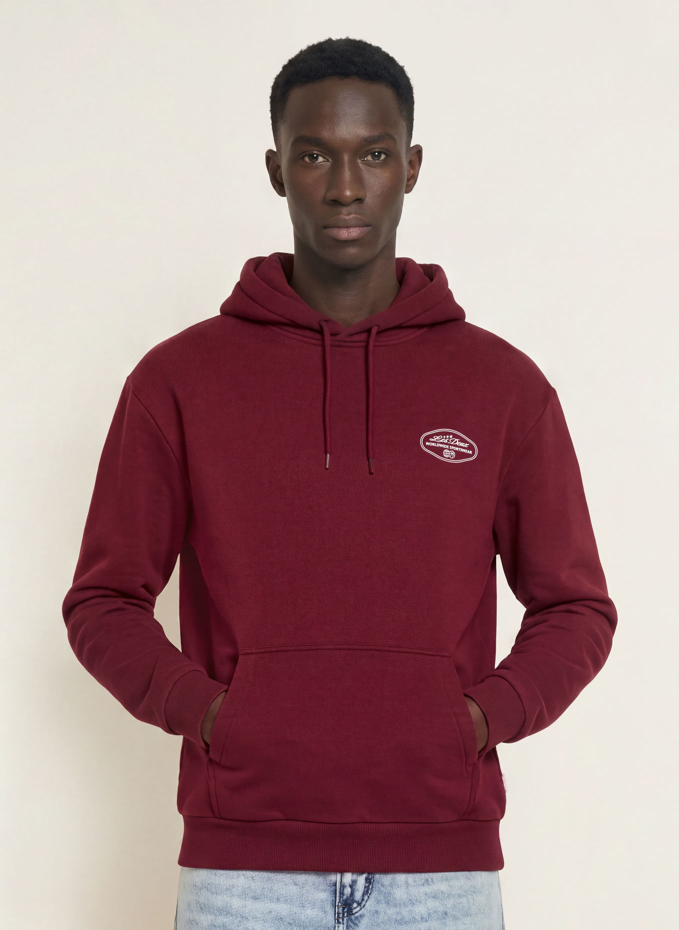 LES DEUX Hoodie WORLDWIDE: DONKERROOD