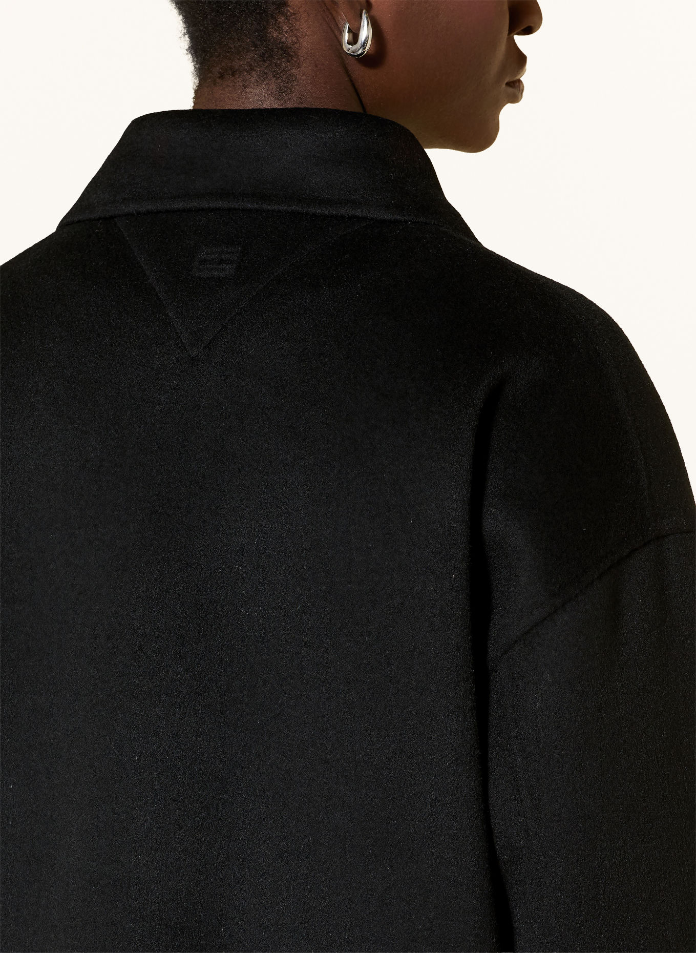 TOMMY HILFIGER Boxy jacket with a detachable faux fur collar: BLACK