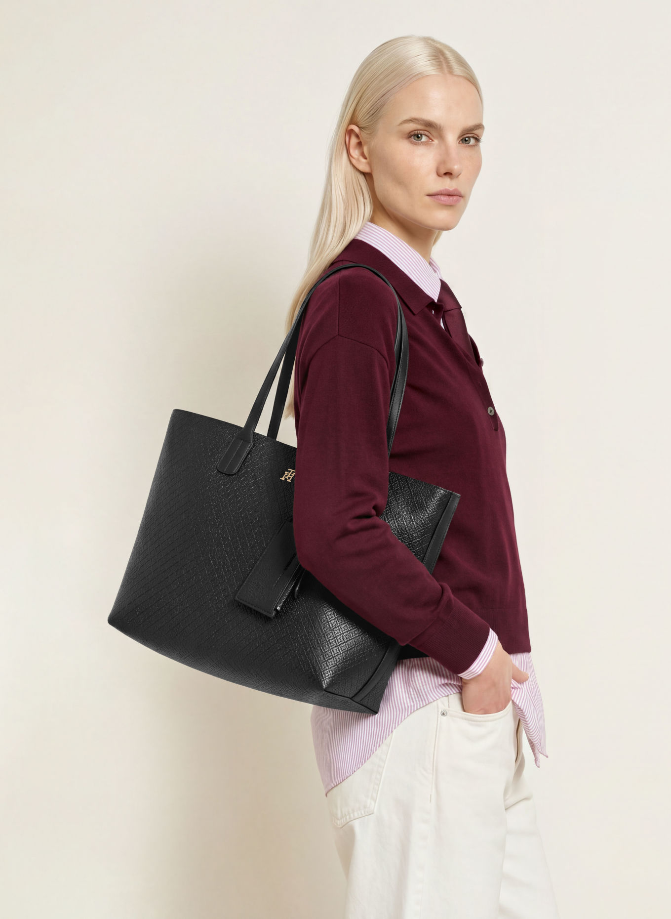 TOMMY HILFIGER Shoppers met Pouch: ZWART / GOUD