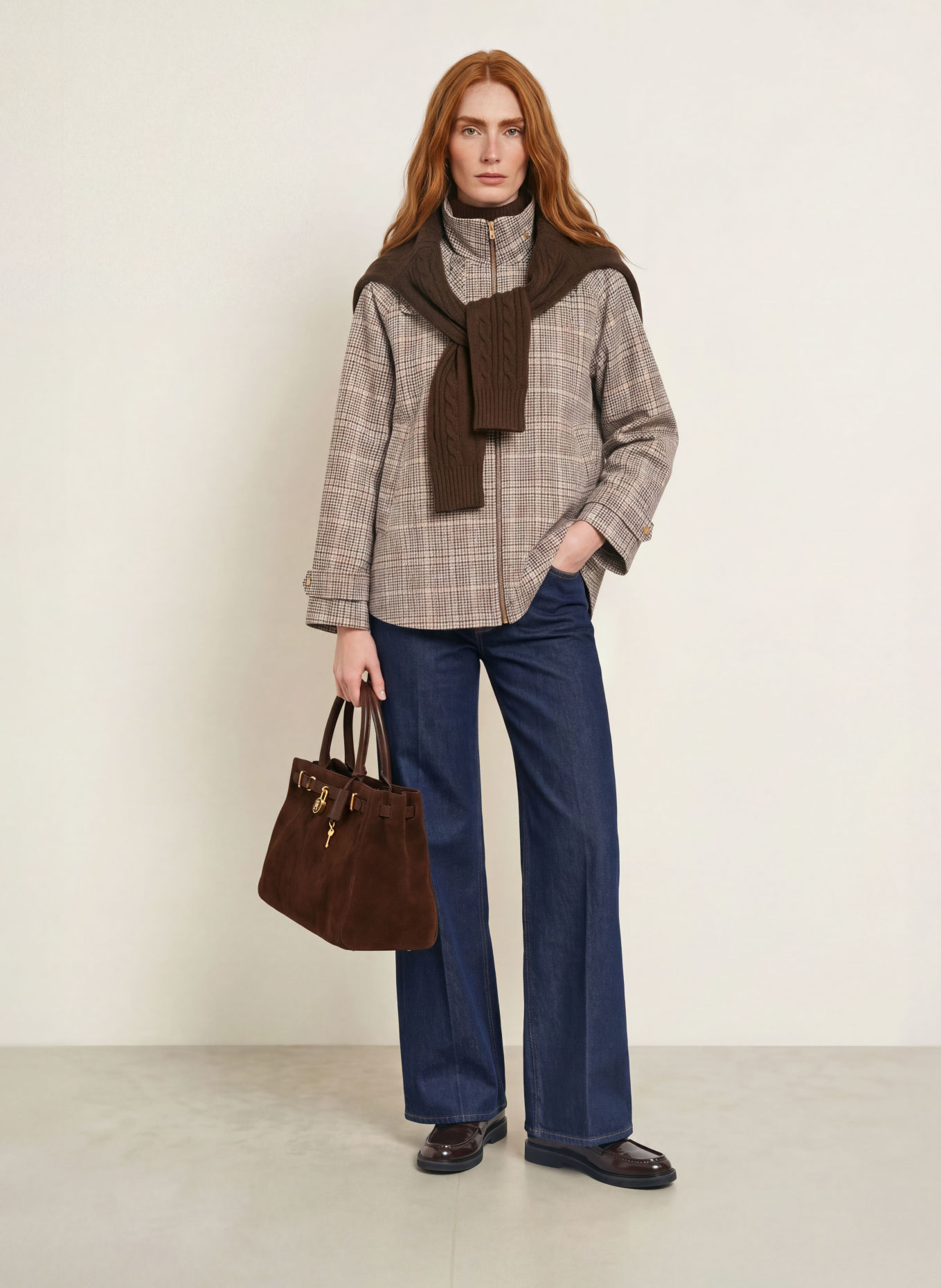 TOMMY HILFIGER Handbag: DARK BROWN