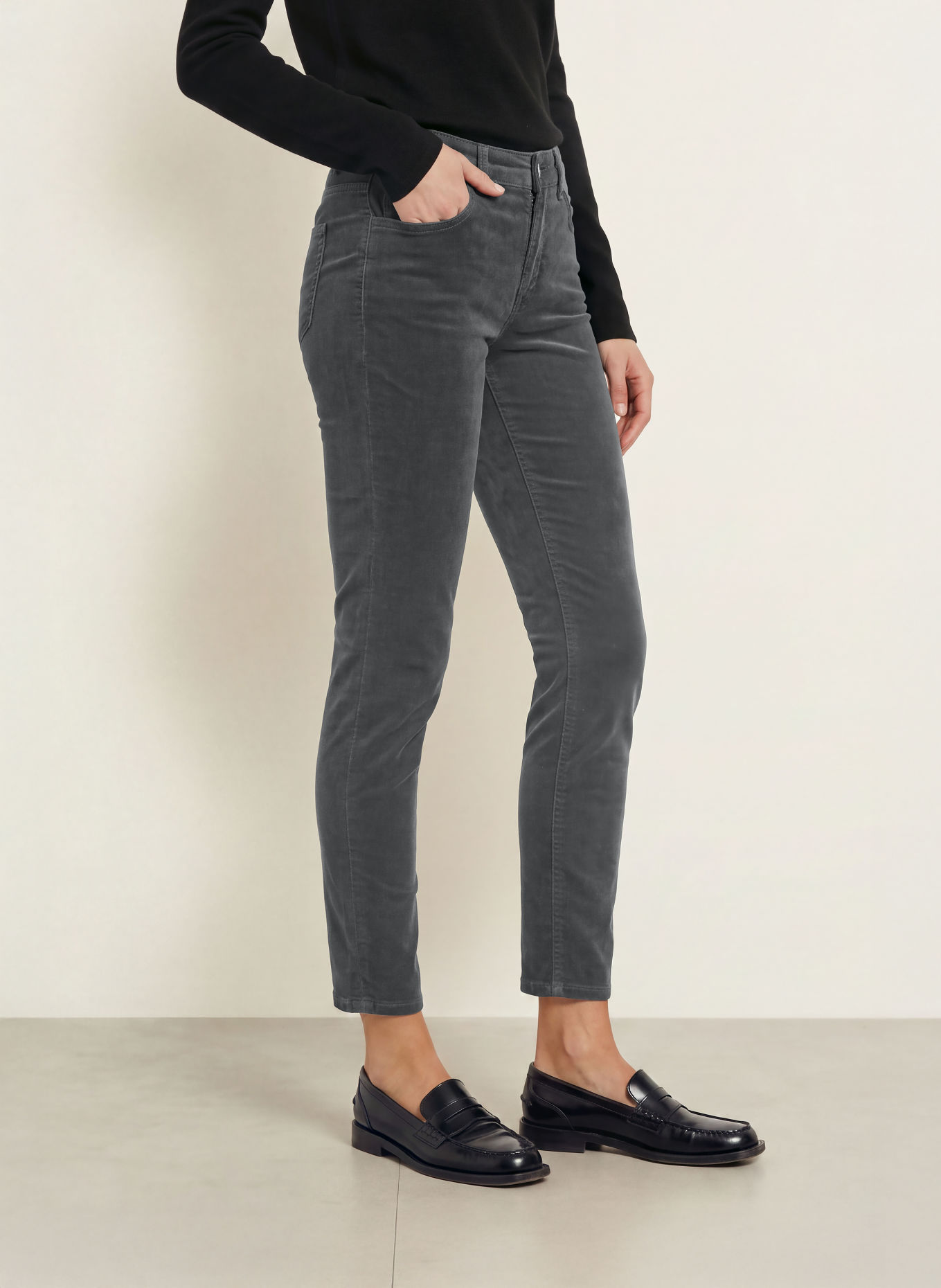 CLOSED 7/8 broek BAKER van fluweel: ZWART