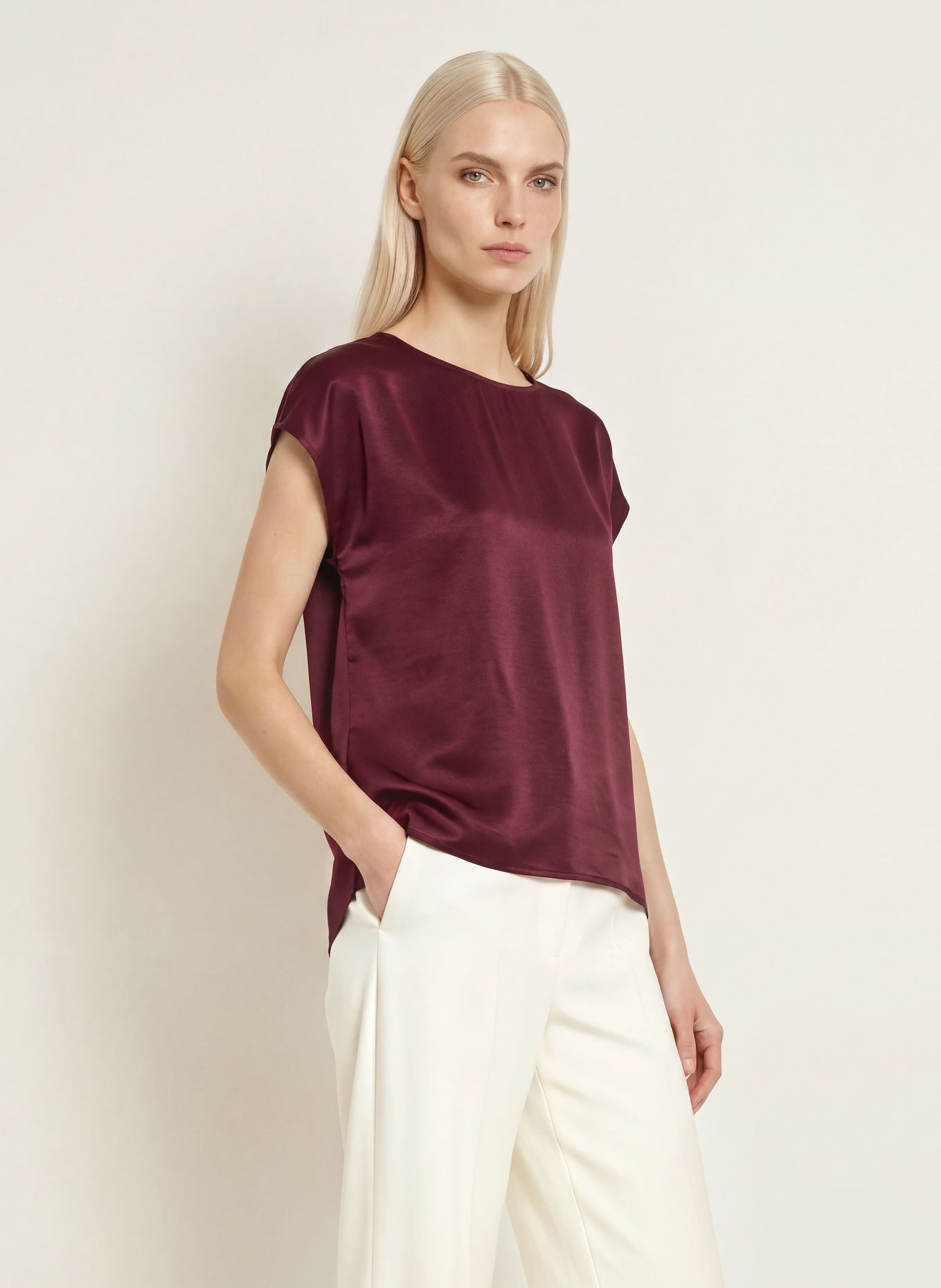 MORE & MORE T-shirt in a blend of materials: DARK RED
