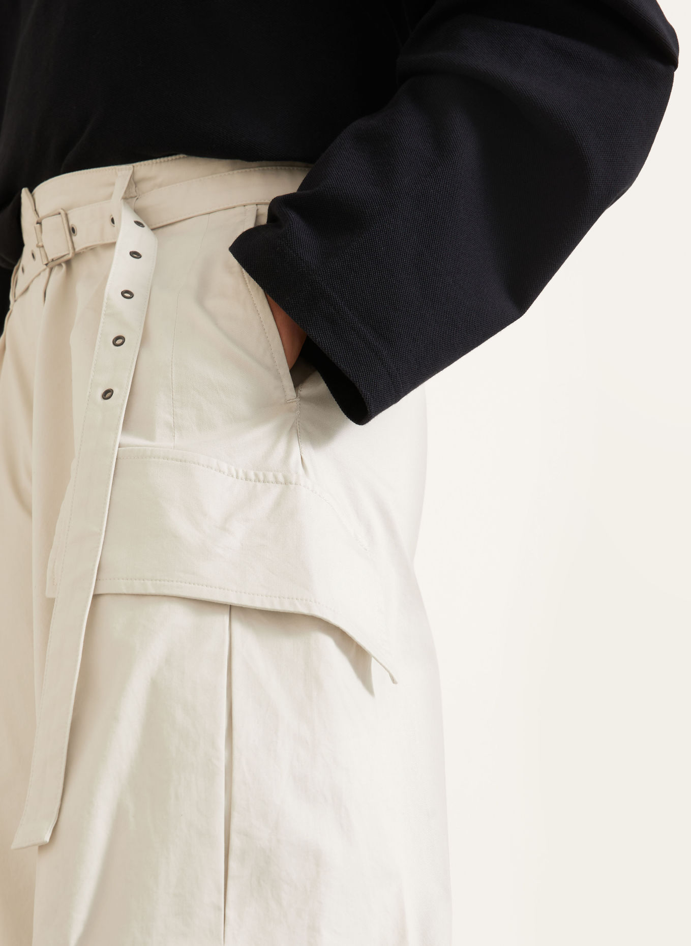 Acne Studios Cargohose: HELLGRAU